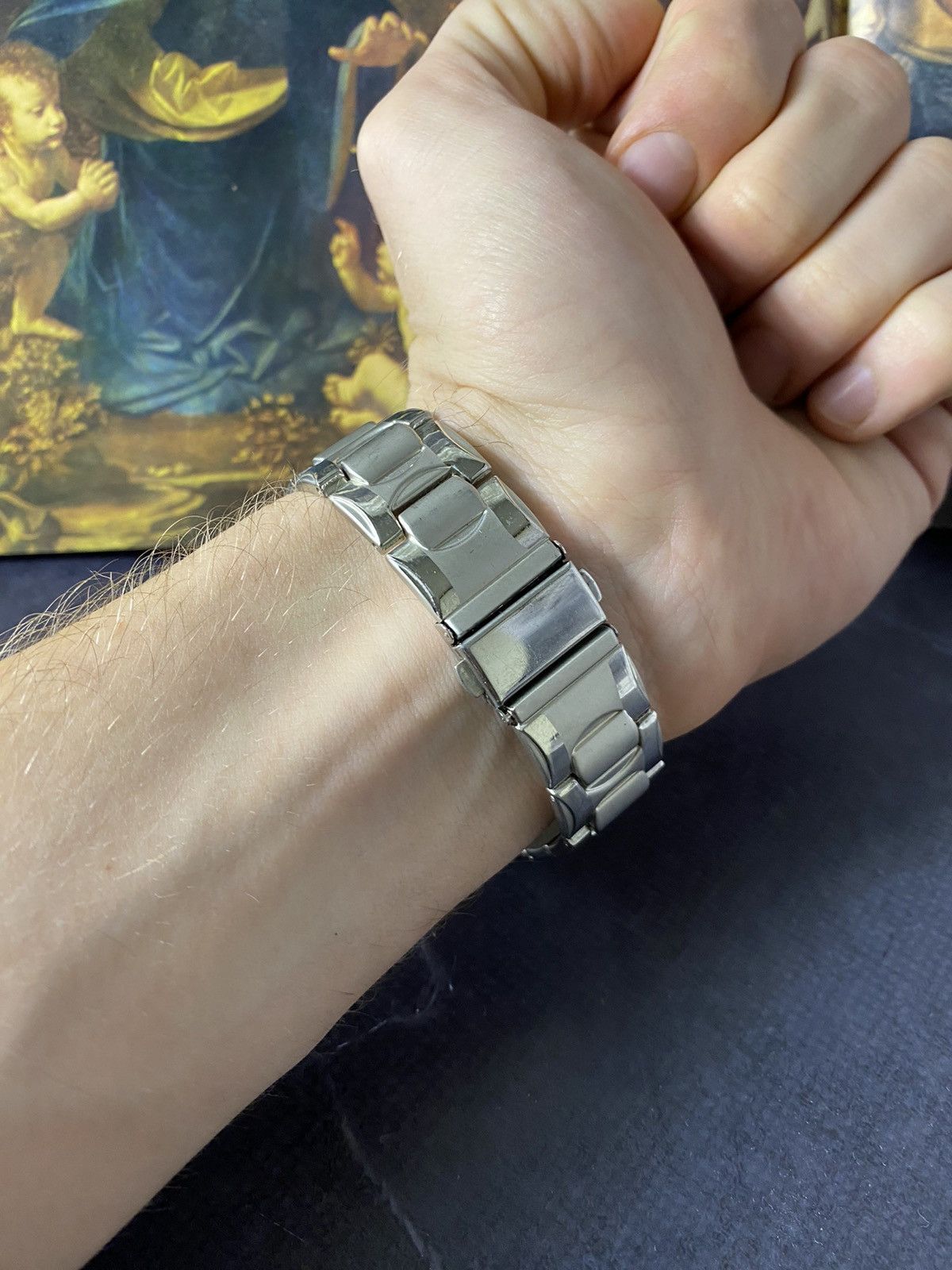 Jewelry Unique Lenticular Dial Watch - Color Changing - Tested Size ONE SIZE - 3 Thumbnail