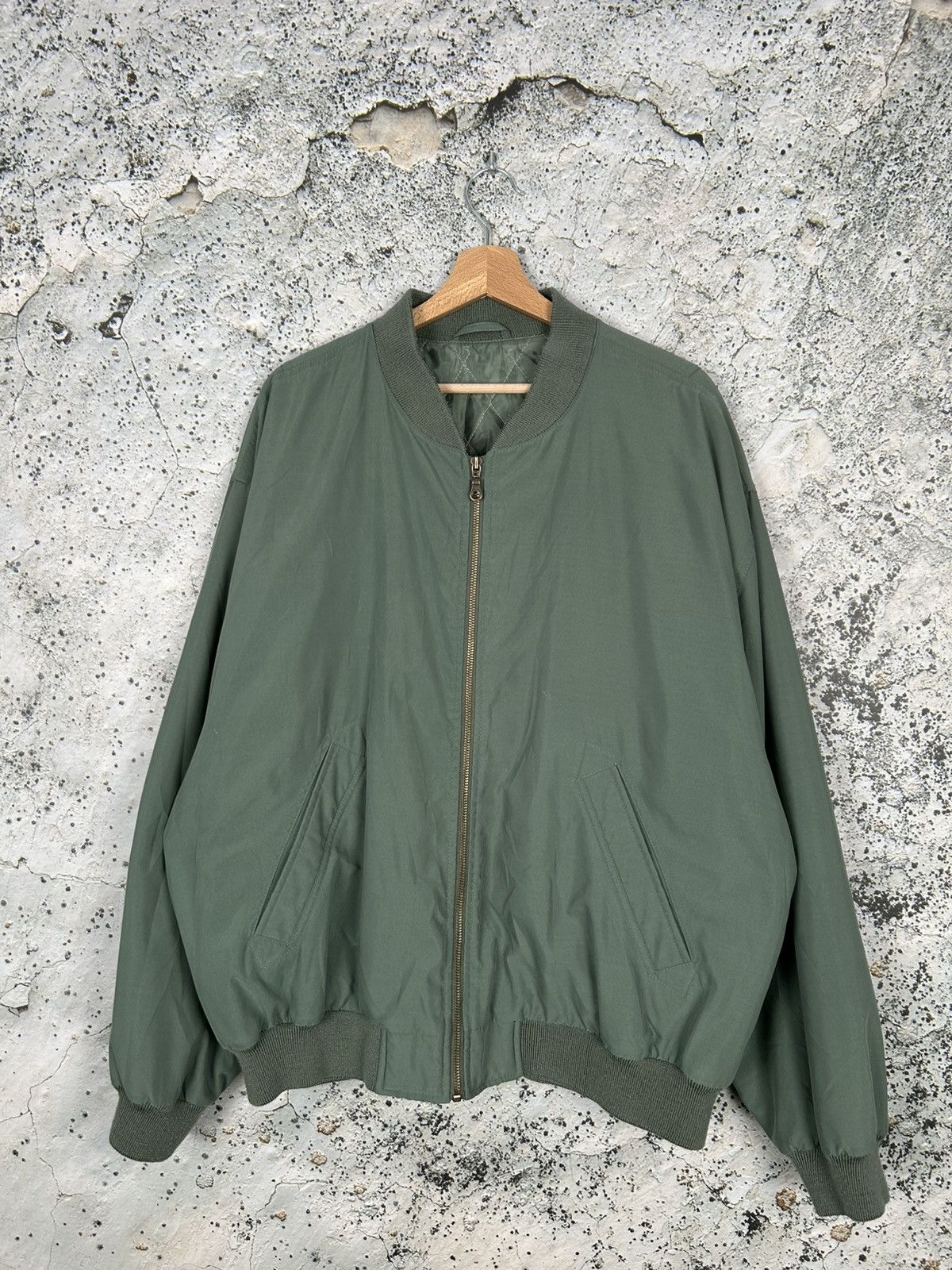 Vintage Vintage Green Bomber Military Jacket Outdoor Archive Japan Size US XL / EU 56 / 4 - 1 Thumbnail