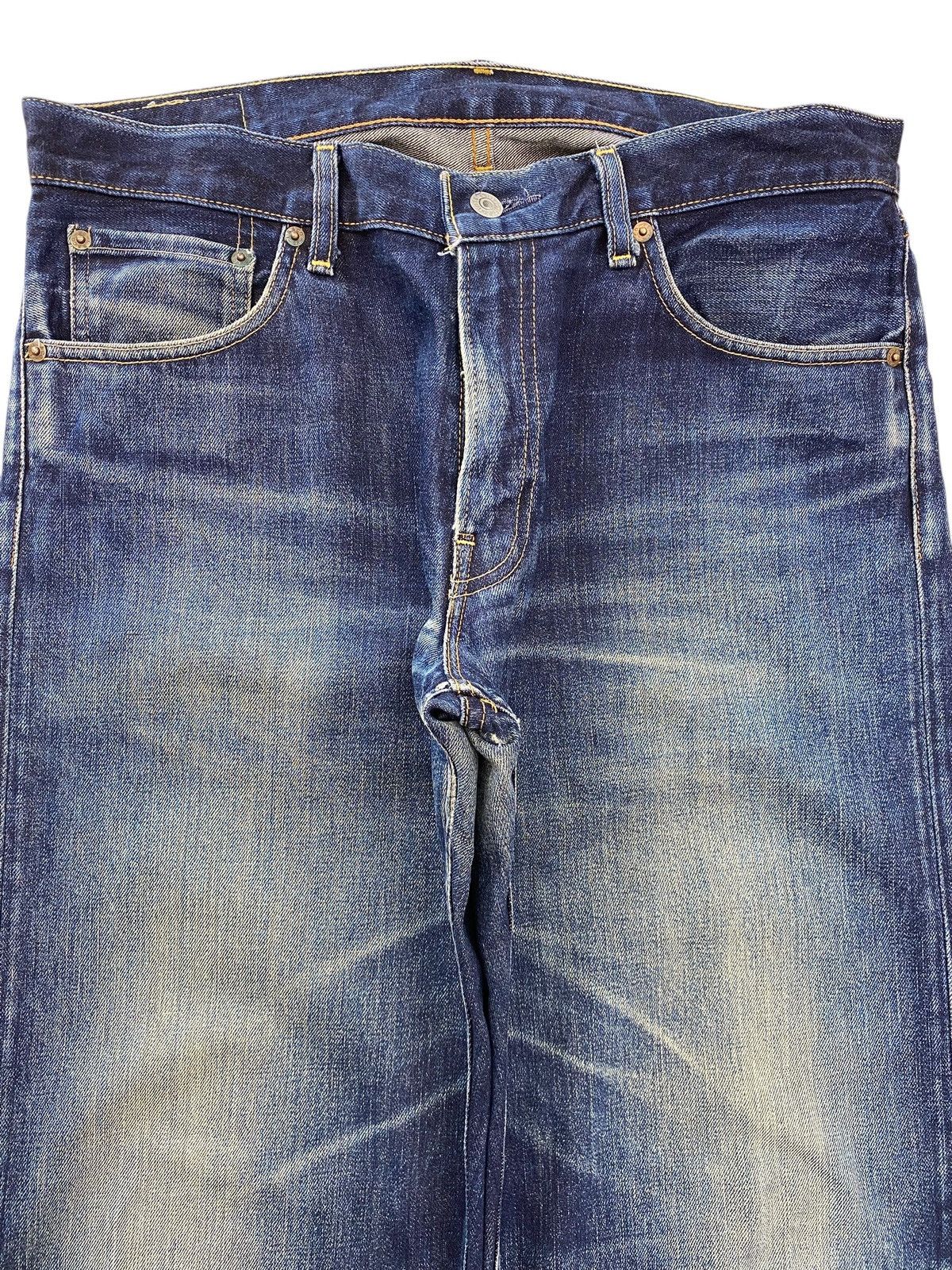 Levi's Levi’s Blue Wash Whiskered Style Straight Leg Jean Size US 34 / EU 50 - 2 Thumbnail