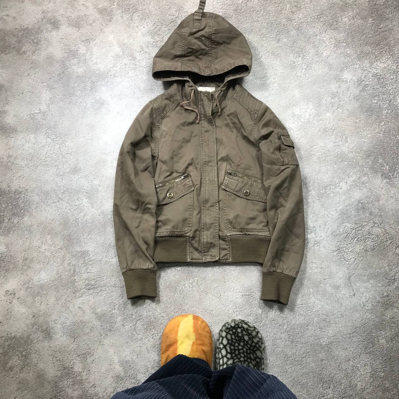Vintage Vintage Y2K Khaki Bomber Jacket Streetwear Gorpcore Slim M Size M / US 6-8 / IT 42-44 - 1 Thumbnail