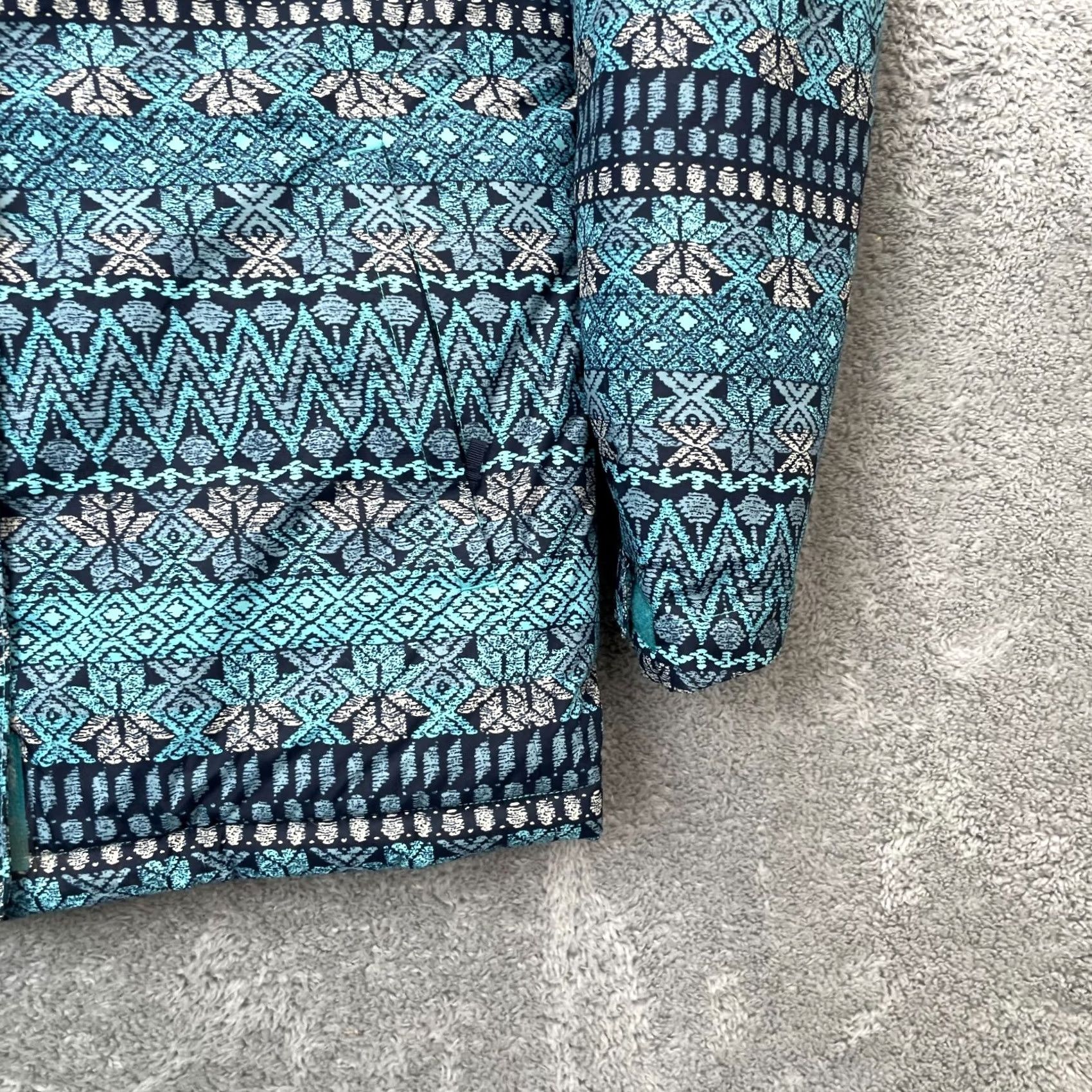 Vintage Columbia Girls Large Blue Geometric Aztec Puffer Jacket Hooded Full Zip Coat Size L / US 10 / IT 46 - 2 Thumbnail