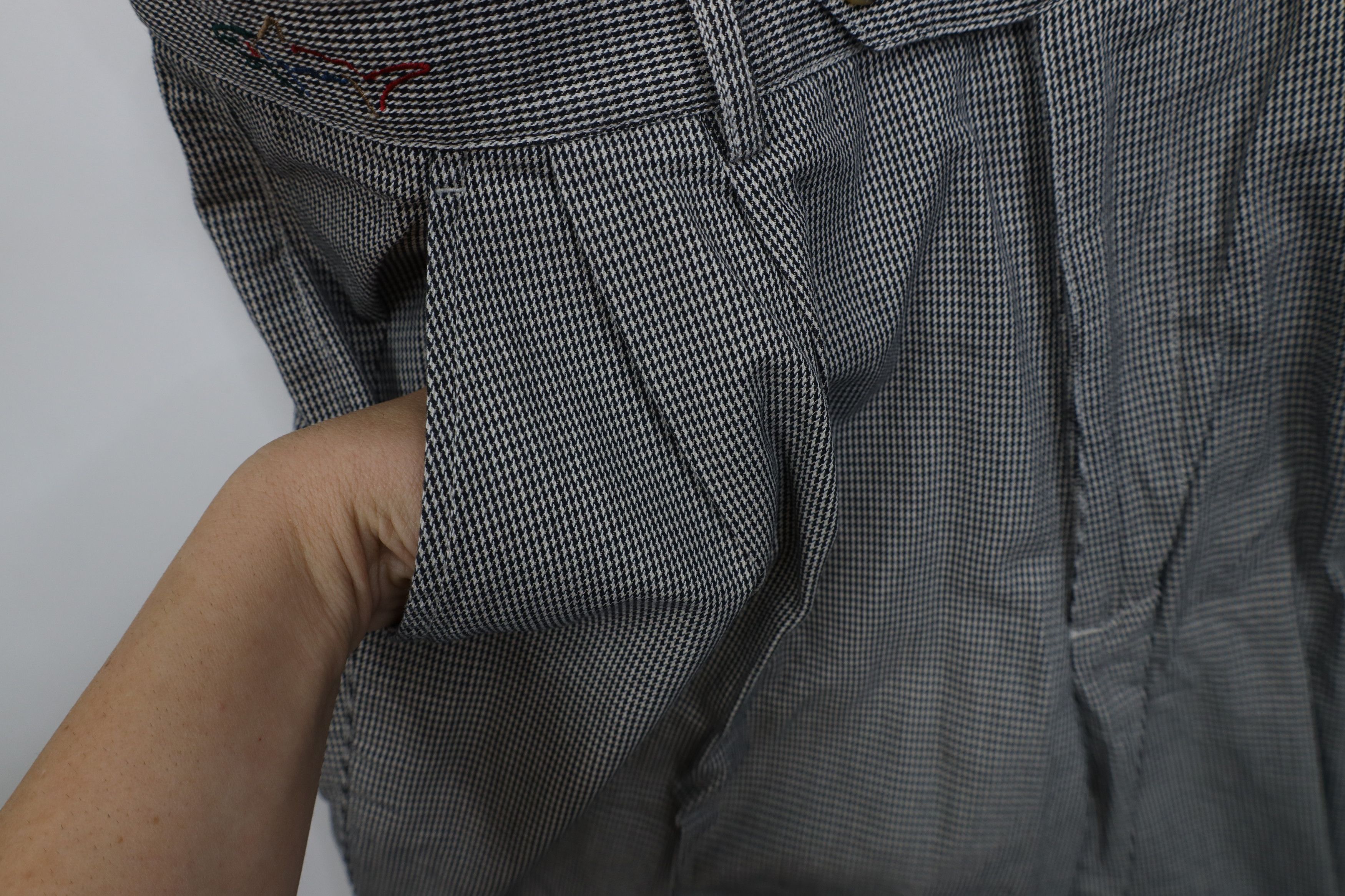 Vintage Vintage 90s Streetwear Pleated Cuffed Wide Leg Chino Pants Size US 34 / EU 50 - 7 Thumbnail