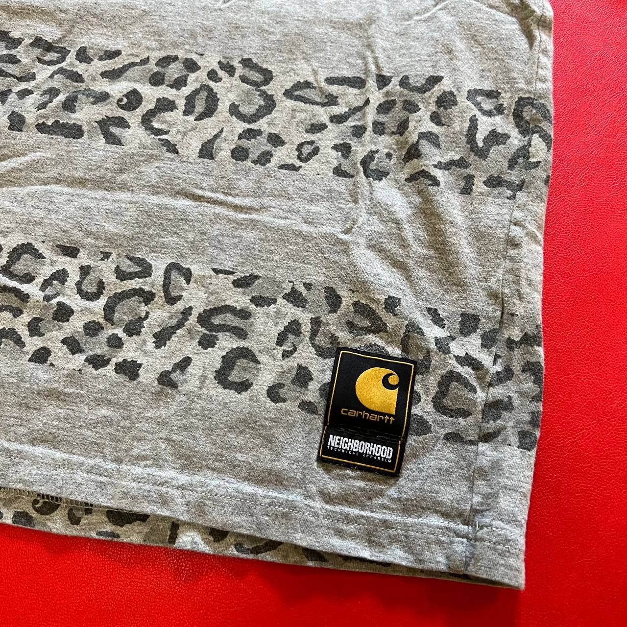 Carhartt Carhartt x Neighborhood Grey Leopard Print Stripe T-Shirt Size US M / EU 48-50 / 2 - 4 Thumbnail