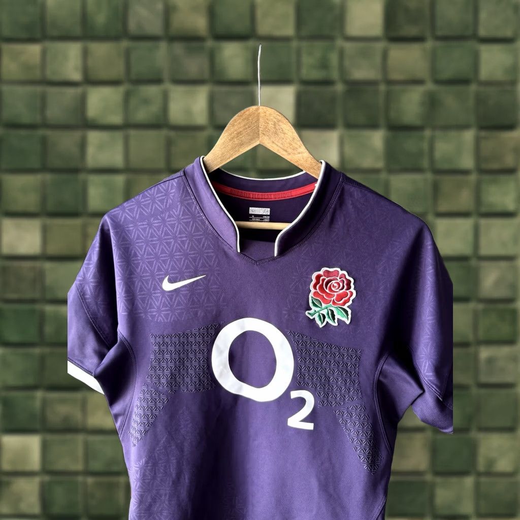 Nike ENGLAND Nike 2009 2010 Rugby Shirt Jersey Purple M Men Size US M / EU 48-50 / 2 - 1 Thumbnail