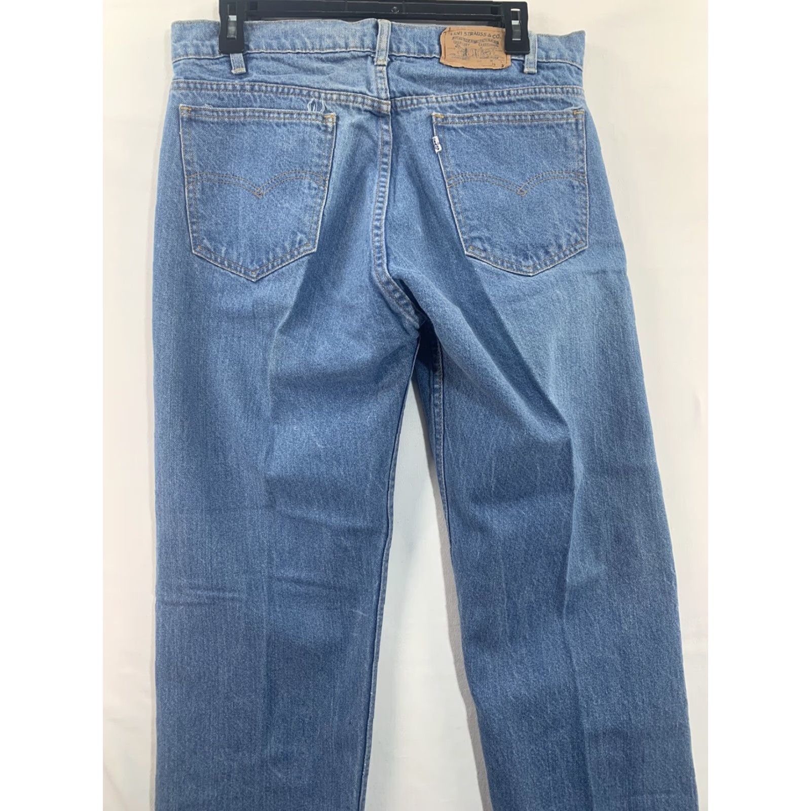 Levi's VINTAGE Levi Jeans 32x28 High Rise Denim Pants Women’s Blue 90s Levi's 550 Mom Jeans Size 24" / US 00 / IT 34 - 7 Thumbnail