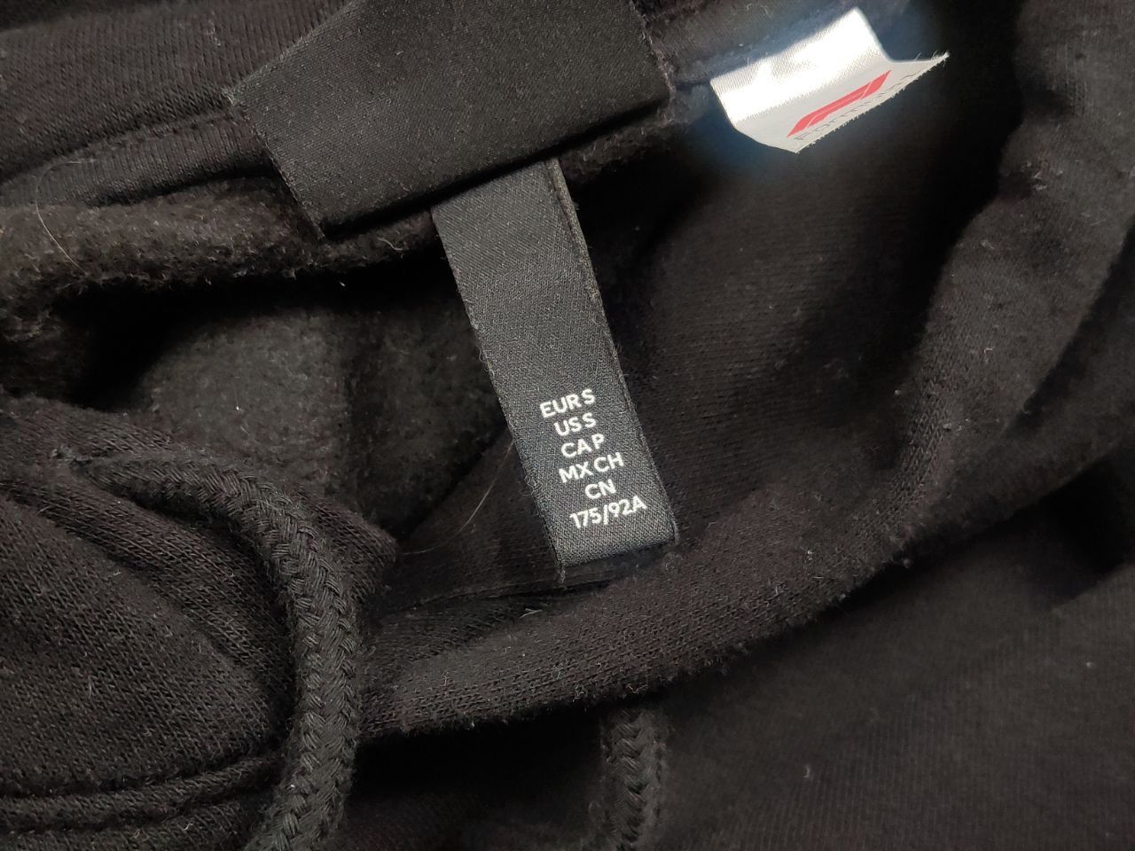 Formula 1 Formula 1 Classic Racing H&M logo Black Hoodie Size US S / EU 44-46 / 1 - 15 Thumbnail