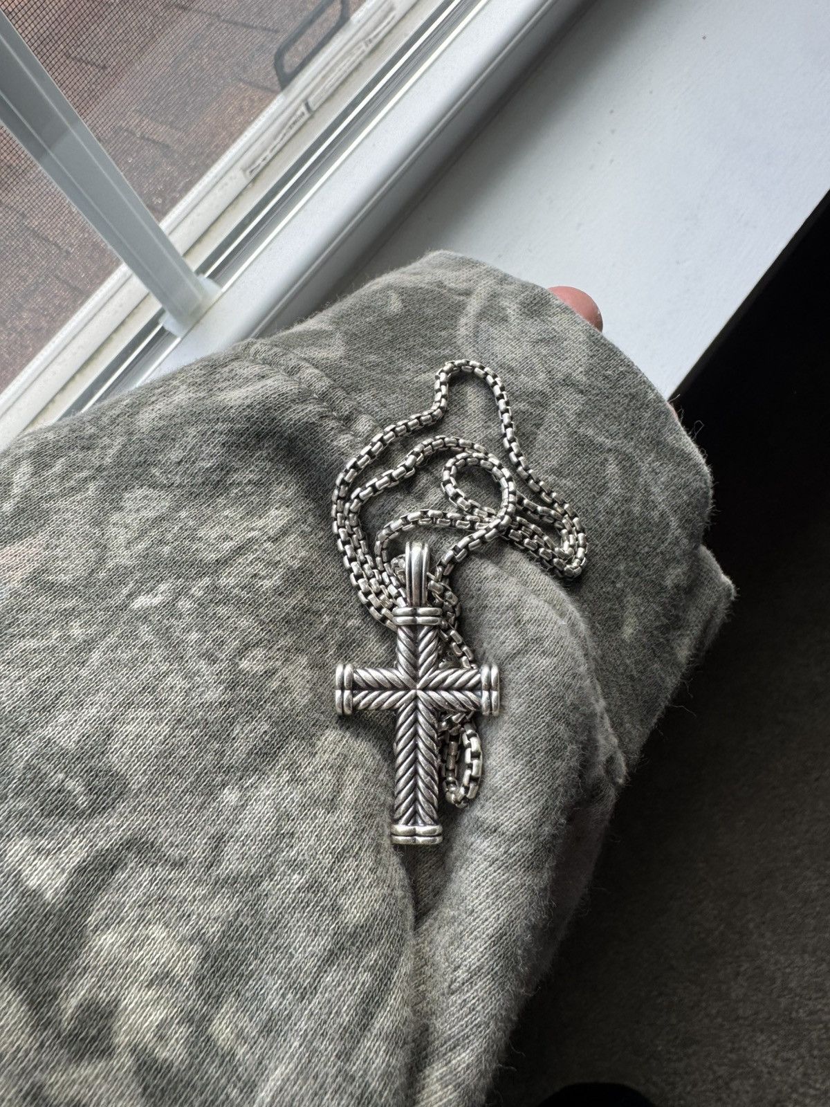 David Yurman David Yurman Box Chain Necklace and Chevron Cross Pendant Size ONE SIZE - 1 Thumbnail