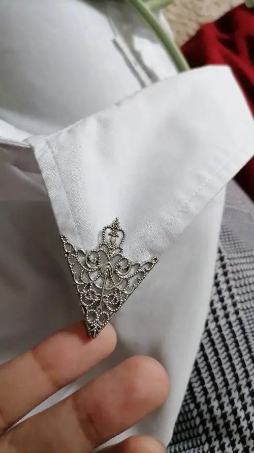 VIBE Vintage Silver Triangle Collar Pin Brooch Size ONE SIZE - 3 Thumbnail
