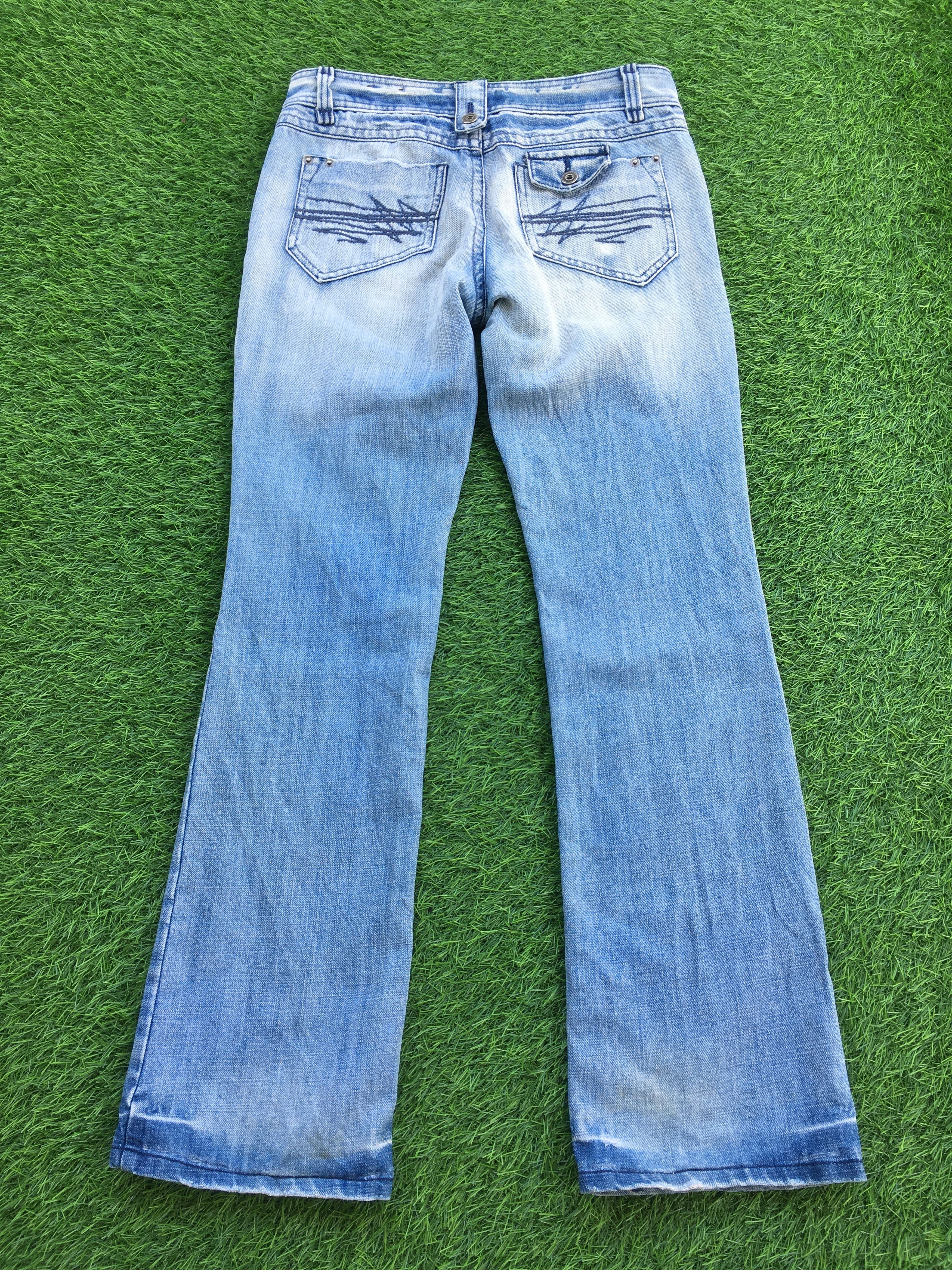 Designer × Jean Low Waist Distressed Bootcut Flare Jeans D-949 Size 28" / US 6 / IT 42 - 2 Thumbnail