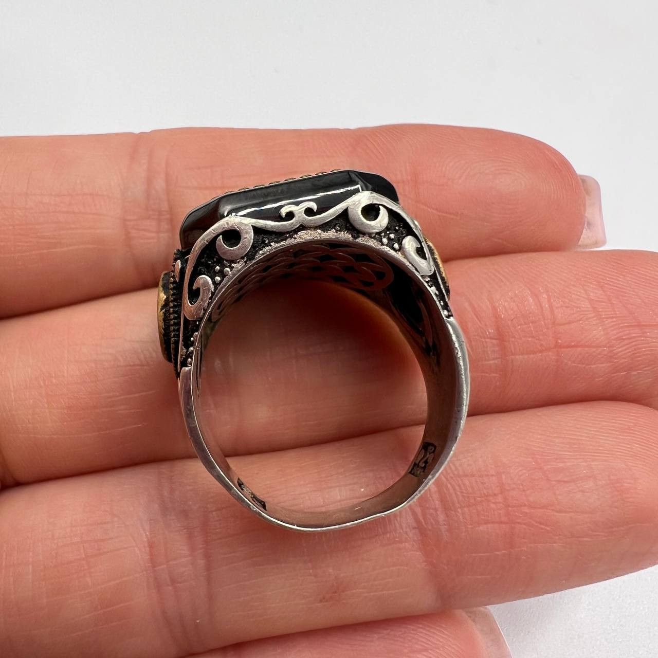 Vintage Sterling Silver 925 Men’s Ring Size 8.5 Marked