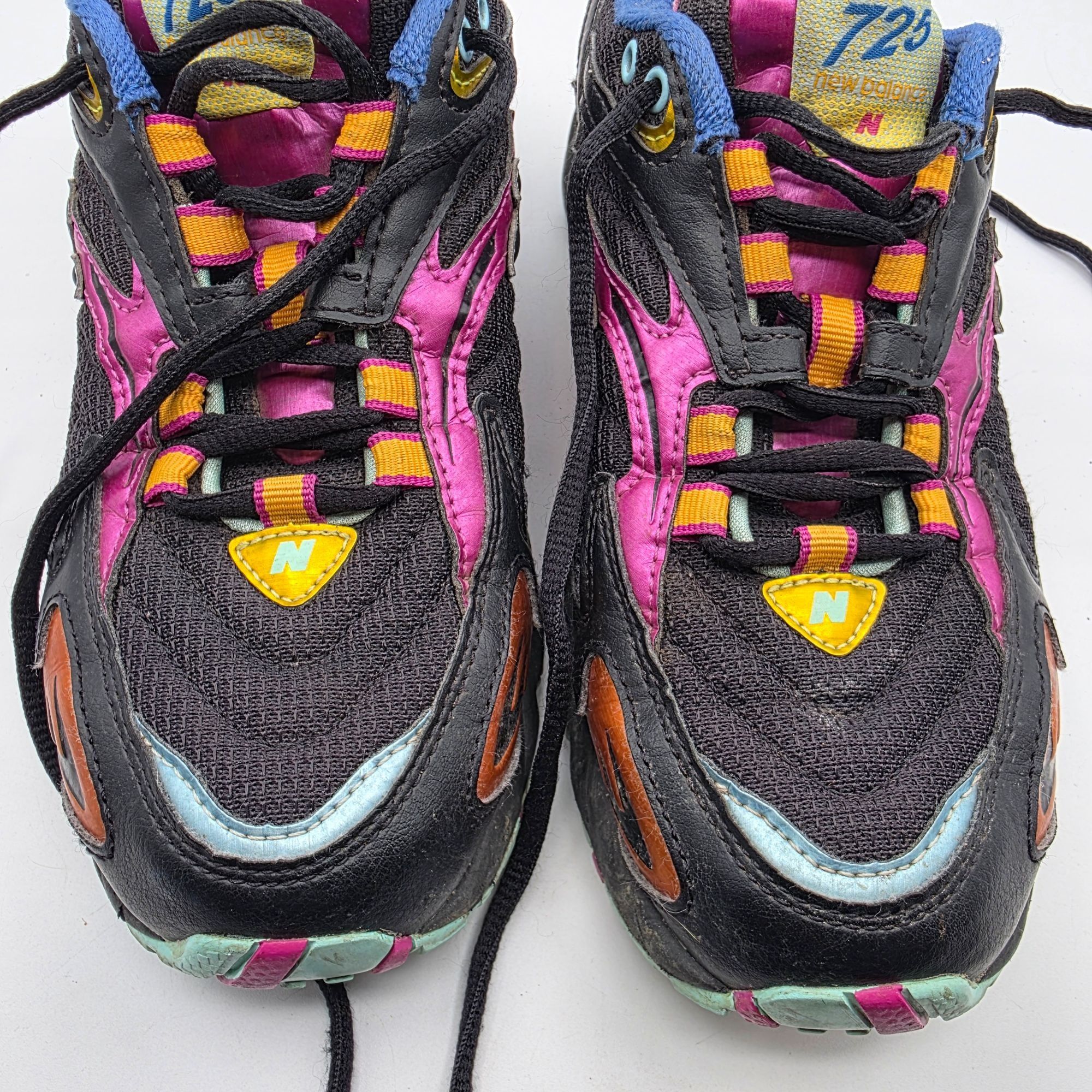 New Balance New Balance 725v1 Neon Nights Pack Womens Size 7 Black Pink Size US 7 / IT 37 - 10 Thumbnail