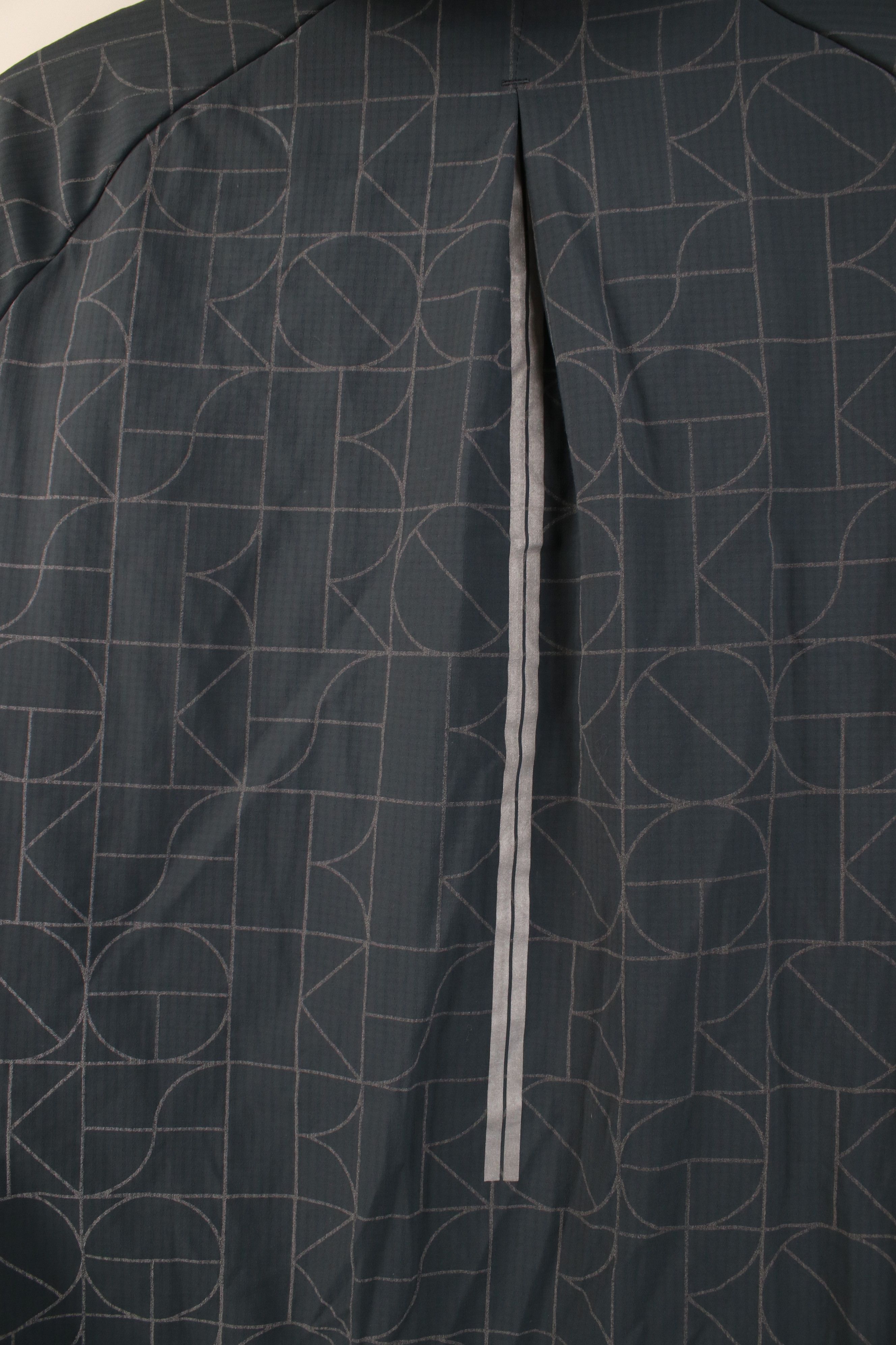 Brooks Brooks Running Geometric Full Zip Hooded Jacket Gray Size US M / EU 48-50 / 2 - 10 Thumbnail