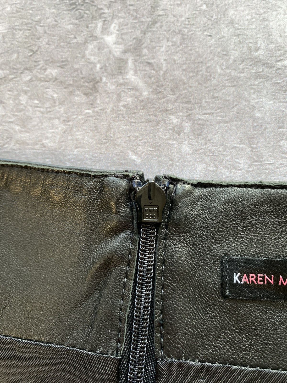 Karen Millen × Leather Karen Millen Fine Leather Stupped Waistband A-Line Skirt Size 32" / US 10 / IT 46 - 8 Thumbnail