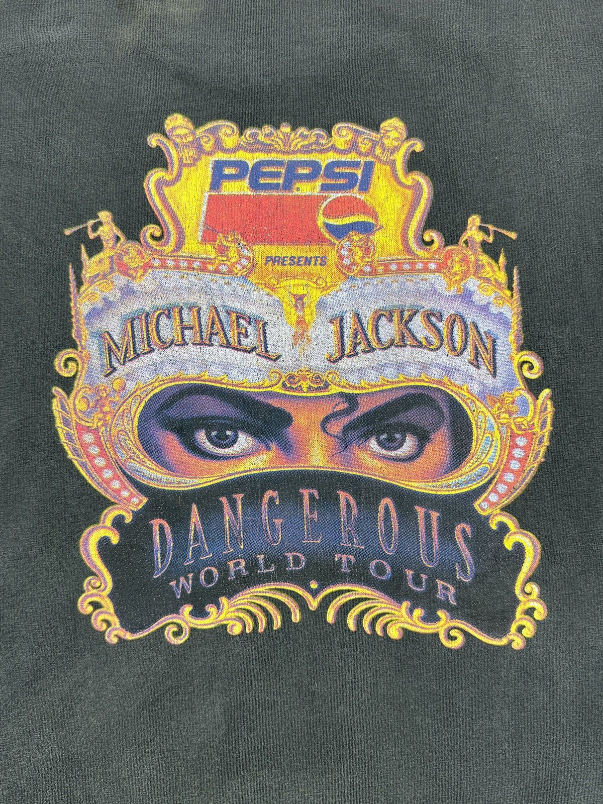 Vintage MICHAEL JACKSON 1990s WORLD TOUR VINTAGE T-SHIRT Size US L / EU 52-54 / 3 - 3 Thumbnail