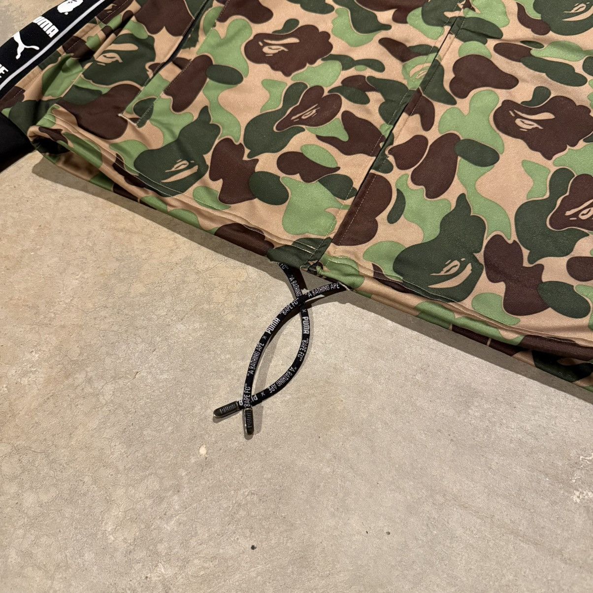 Bape × Puma Bape x Puma ABC Camo Training Zip Up Jacket Bathing Ape F.C. Size US M / EU 48-50 / 2 - 12 Thumbnail