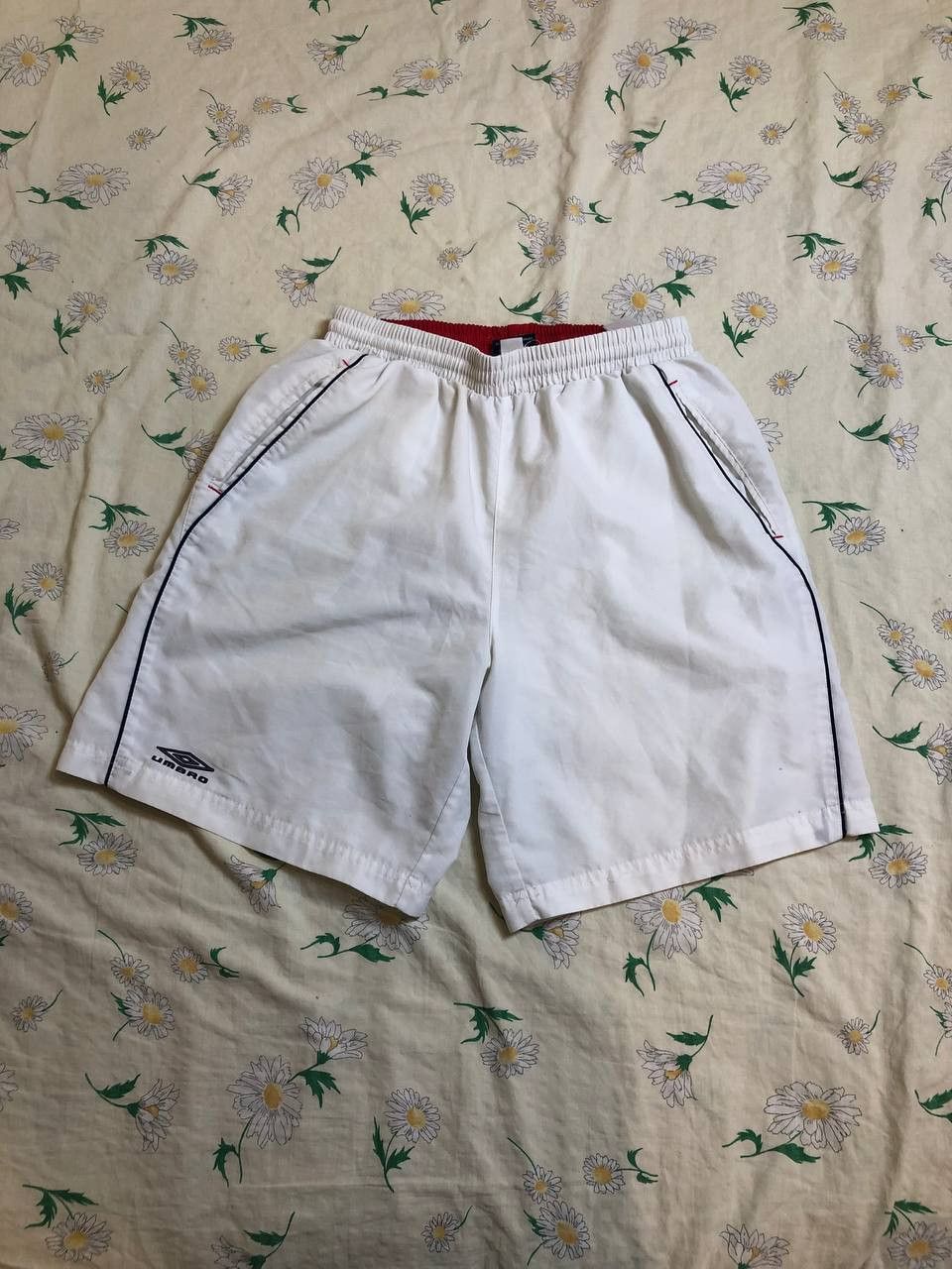 Umbro Mens Vintage Umbro Shorts White USA Size US 32 / EU 48 - 1 Thumbnail