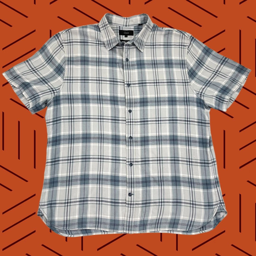 Vince Vince Shirt Mens XL Blue Gray Plaid Cotton Rayon Casual Button-Up Short Sleeve Size US XL / EU 56 / 4 - 1 Thumbnail