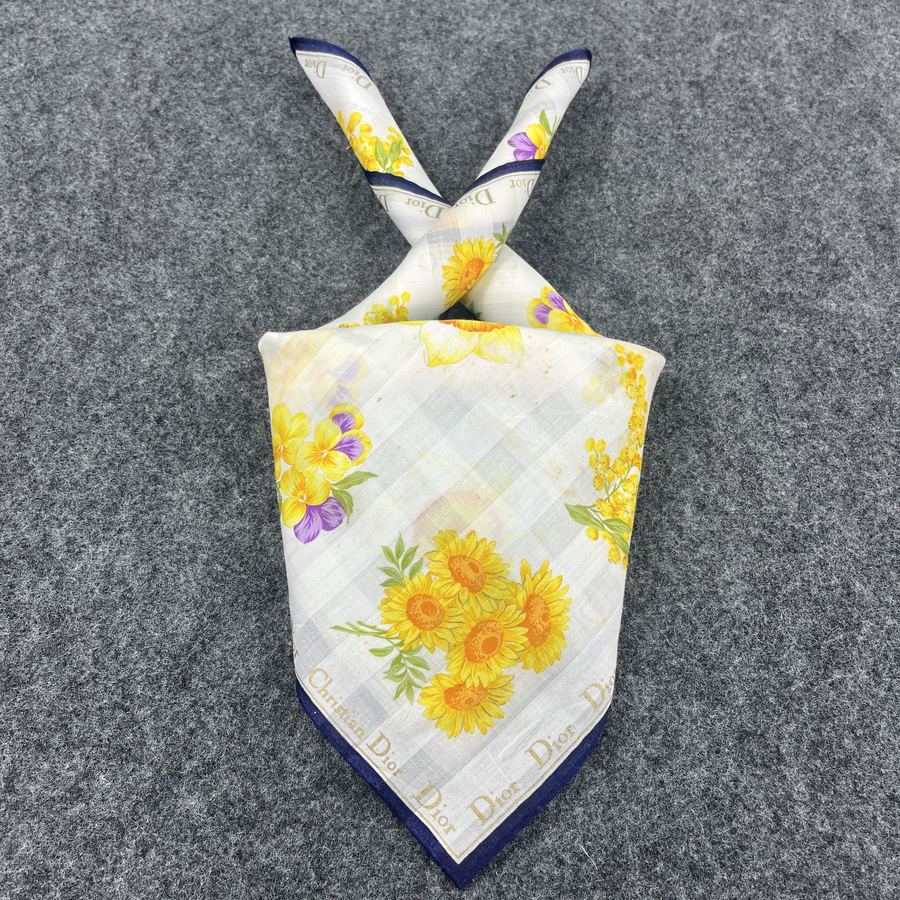 Vintage Christian Dior Handkerchief / Bandana / Neckerchief B249 Size ONE SIZE - 1 Thumbnail