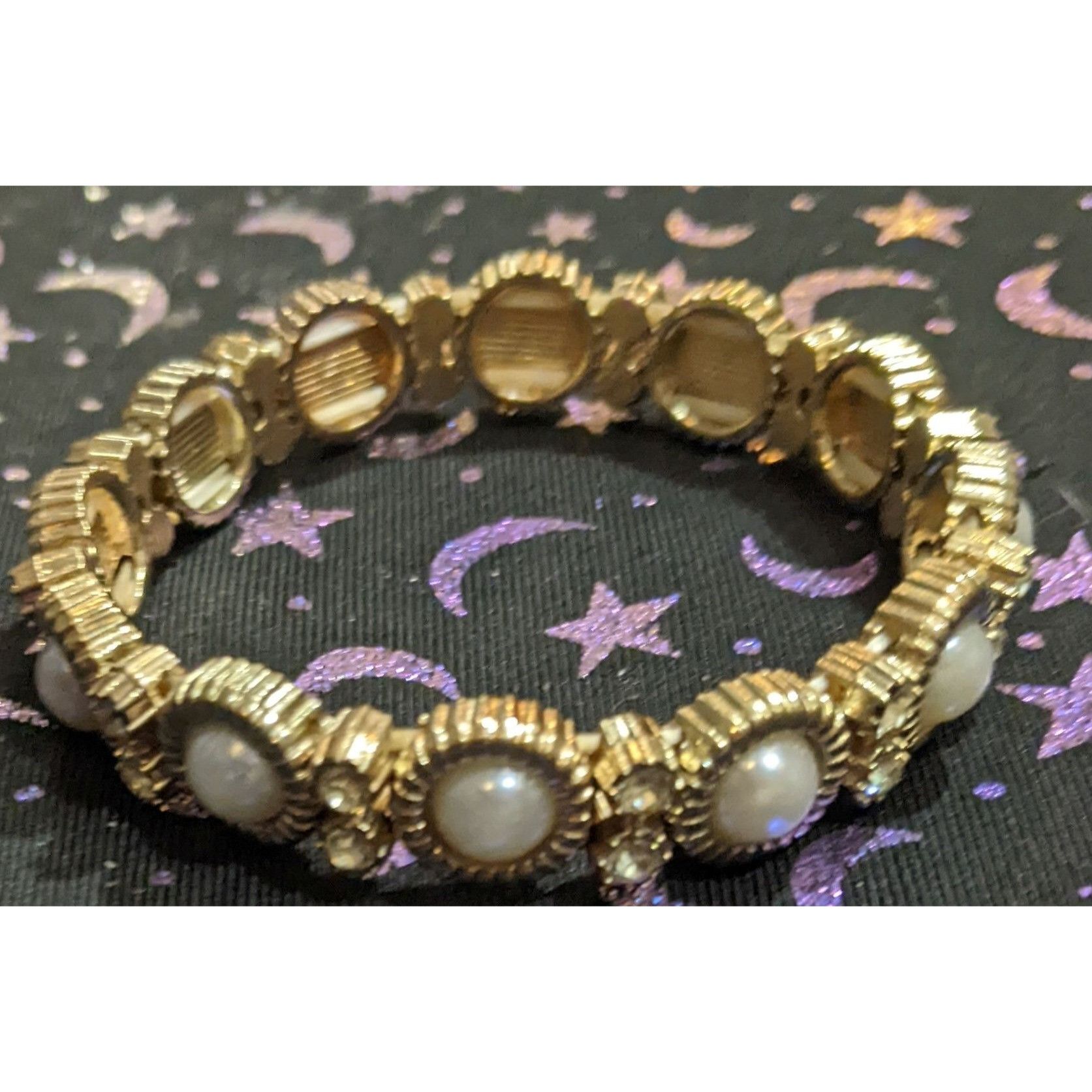 Other Gold Pearl Glam Rhinestone Stretch Bracelet Size ONE SIZE - 4 Thumbnail