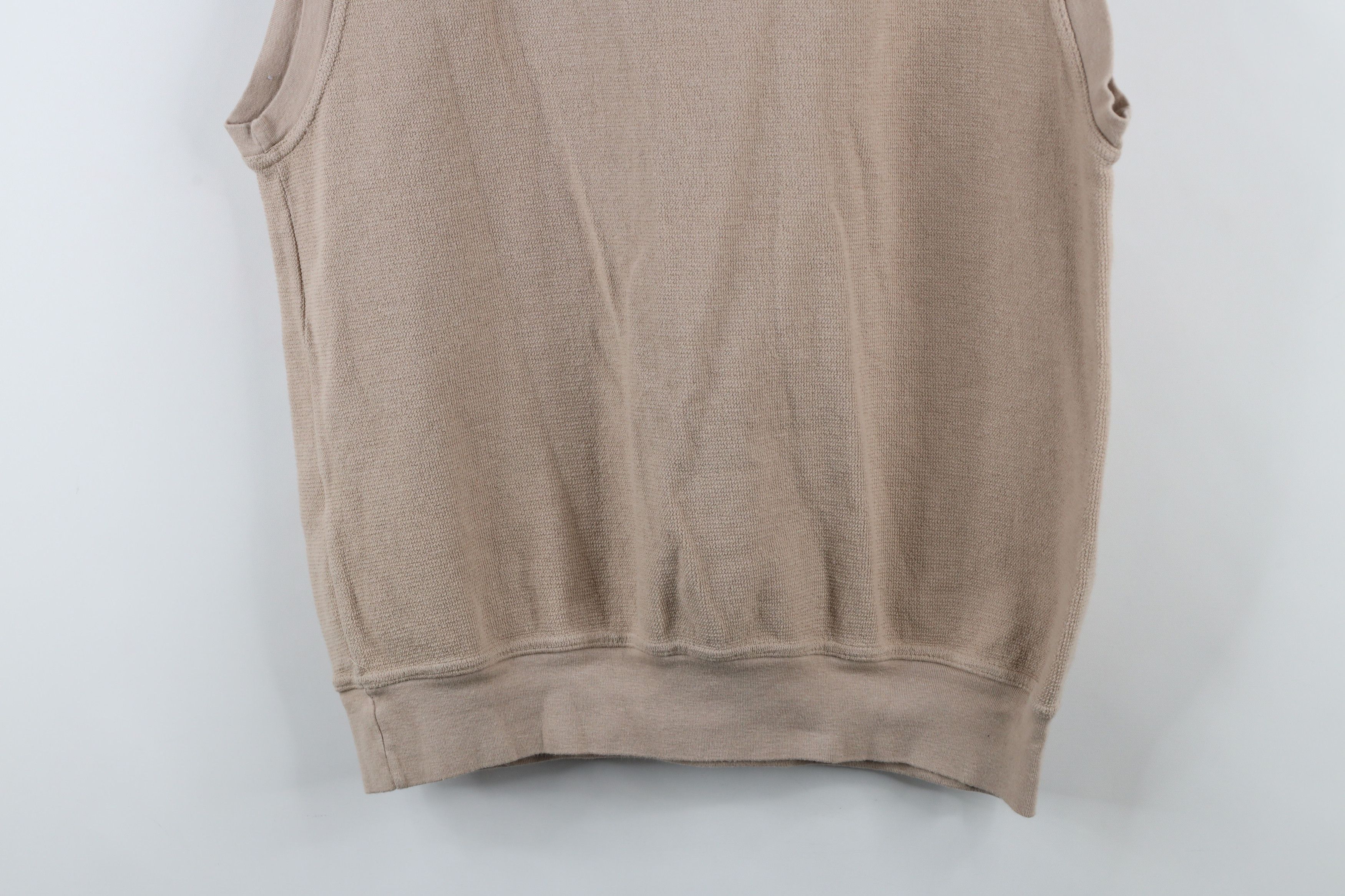 Vintage Vintage 90s Streetwear Textured V-Neck Sweater Vest Beige Size US L / EU 52-54 / 3 - 9 Thumbnail