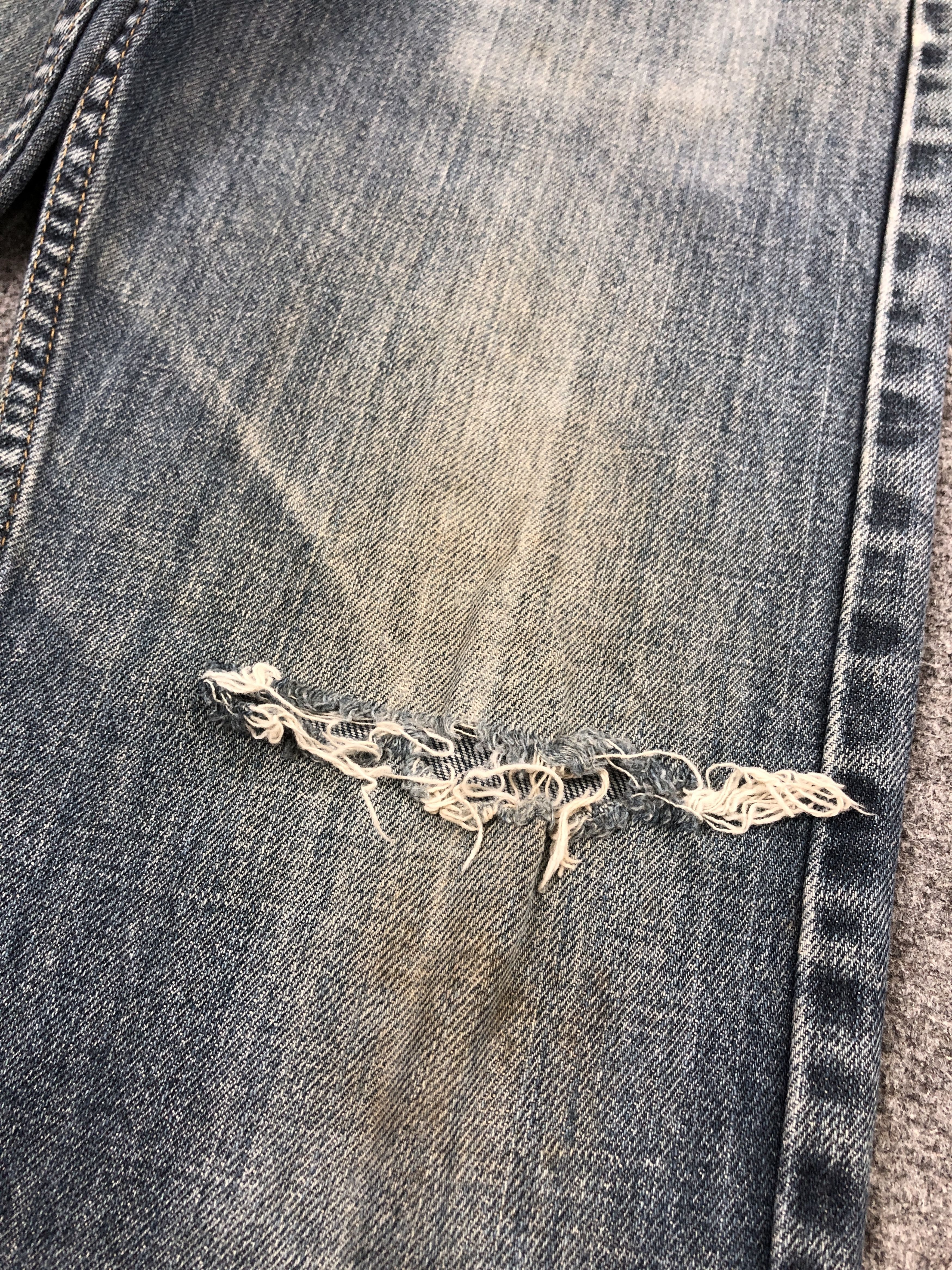 Levi's Vintage Levis 514 Faded Distressed Jeans DP2441 Size US 29 - 11 Thumbnail