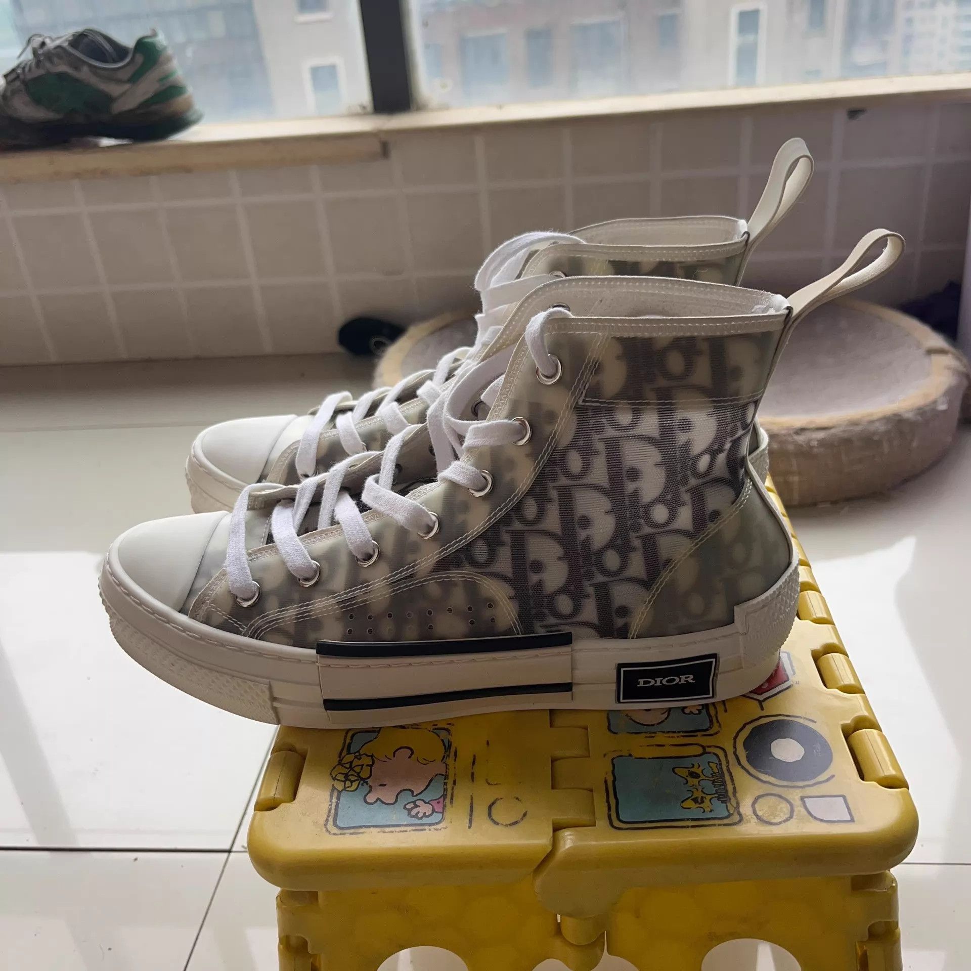 Dior DIOR B23 High Top Sneaker White/Black Full Logo 39 Size US 8.5 / IT 38.5 - 1 Thumbnail