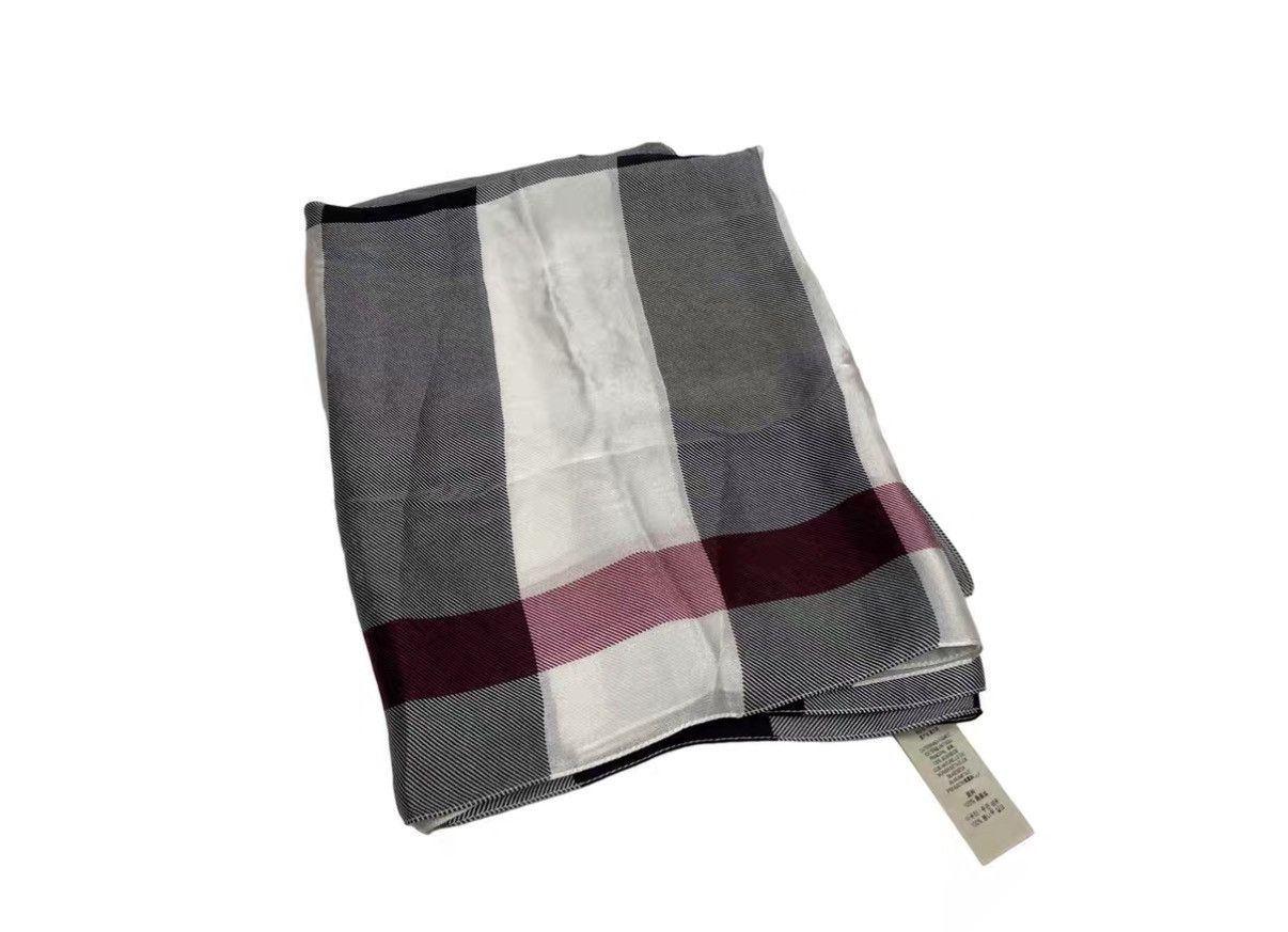 Burberry Burberry Check Silk Scarf Shawl J31 Size ONE SIZE - 2 Thumbnail