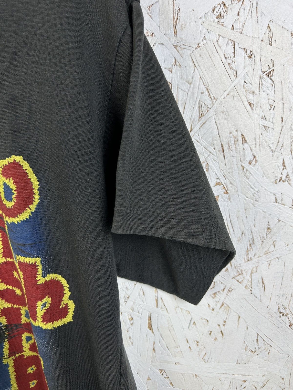 Band Tees 80s Vintage Wishbone Ash Raw To The Bone 1985/86 Tour Tee Size US L / EU 52-54 / 3 - 4 Thumbnail