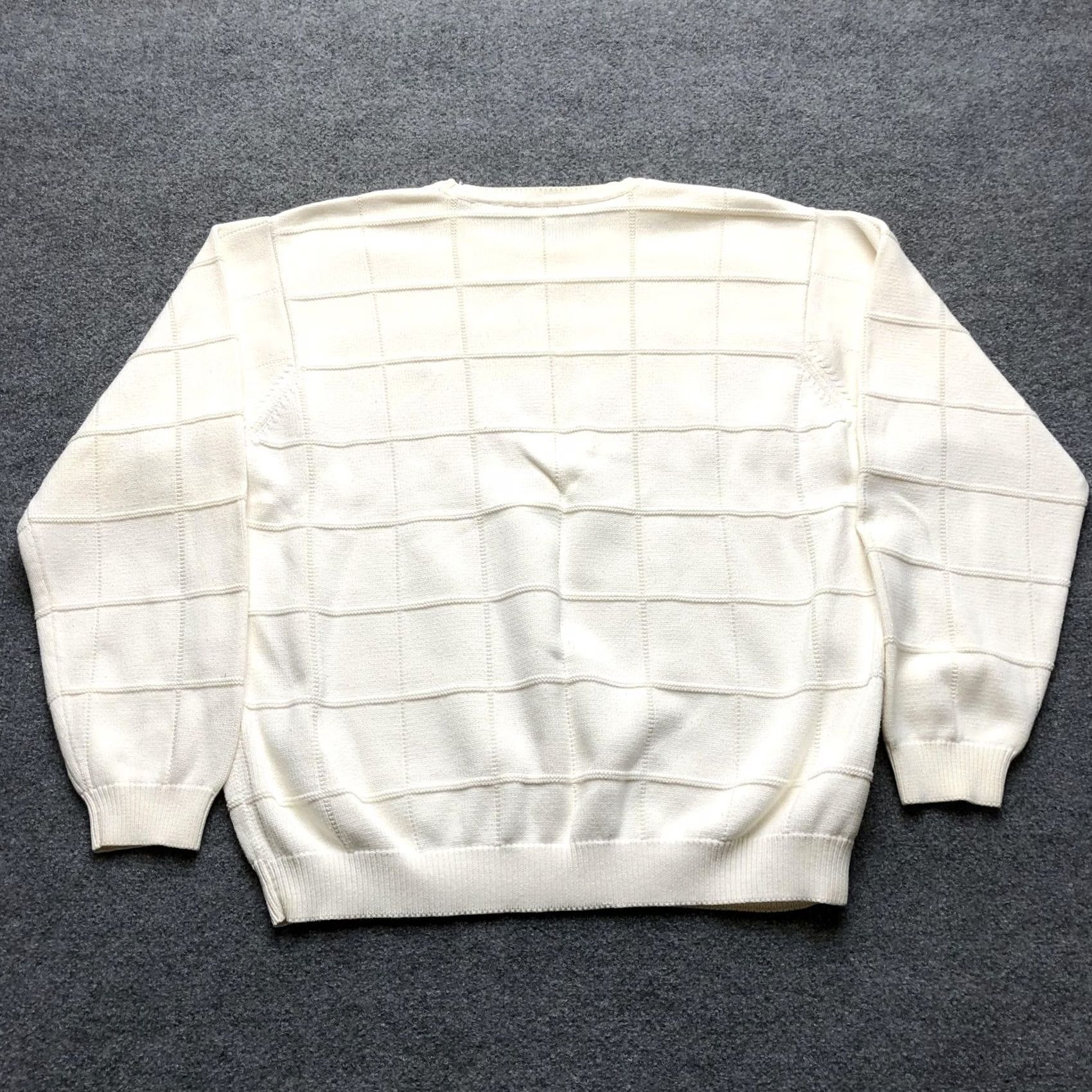 Izod IZOD Sweater Mens 2XL White Grid Knit Crewneck Pullover Casual Classic Size US XXL / EU 58 / 5 - 5 Thumbnail