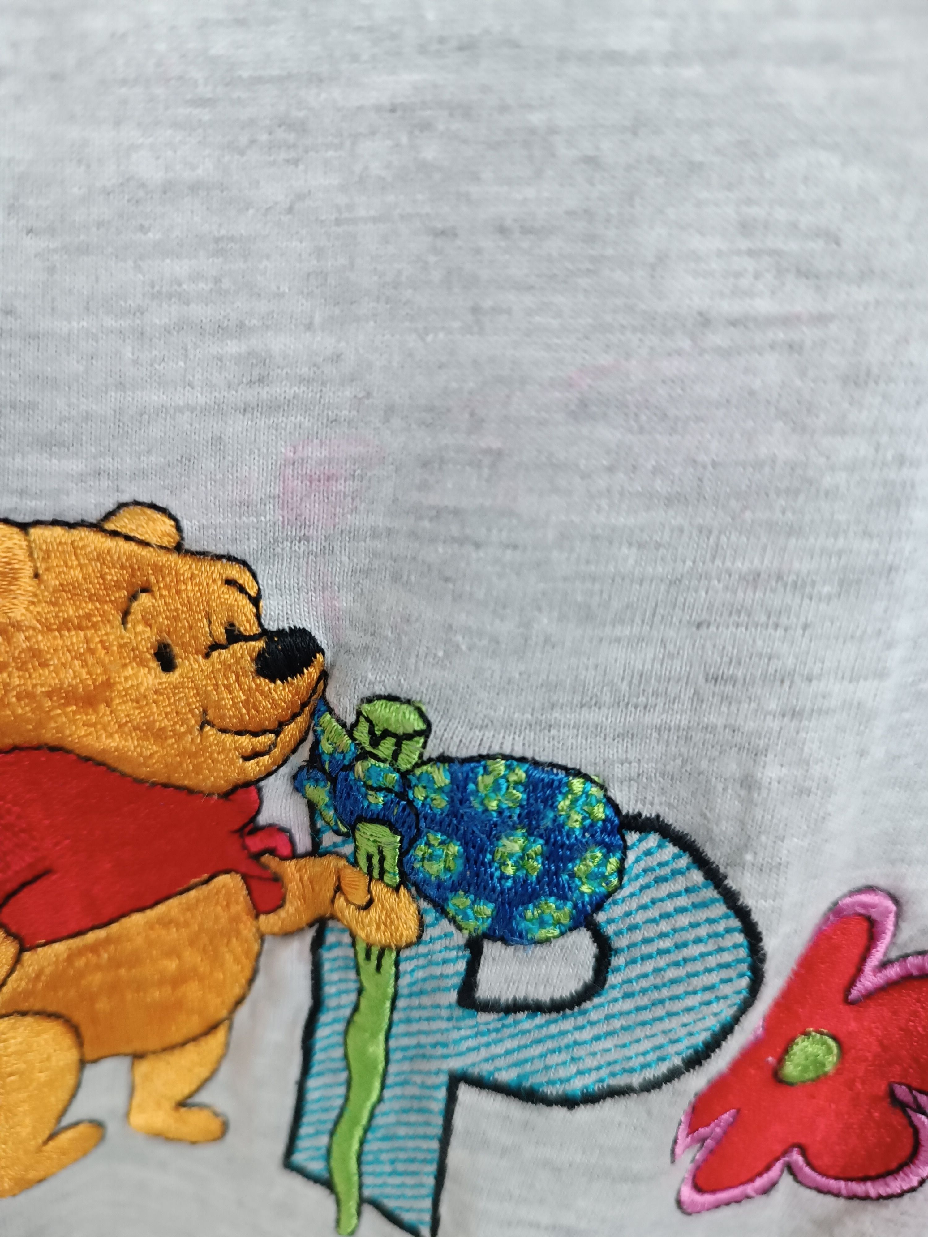 Disney VINTAGE 90'S DISNEY POOH EMBROID LOGO TEE piglet tigger roo Size US L / EU 52-54 / 3 - 14 Thumbnail
