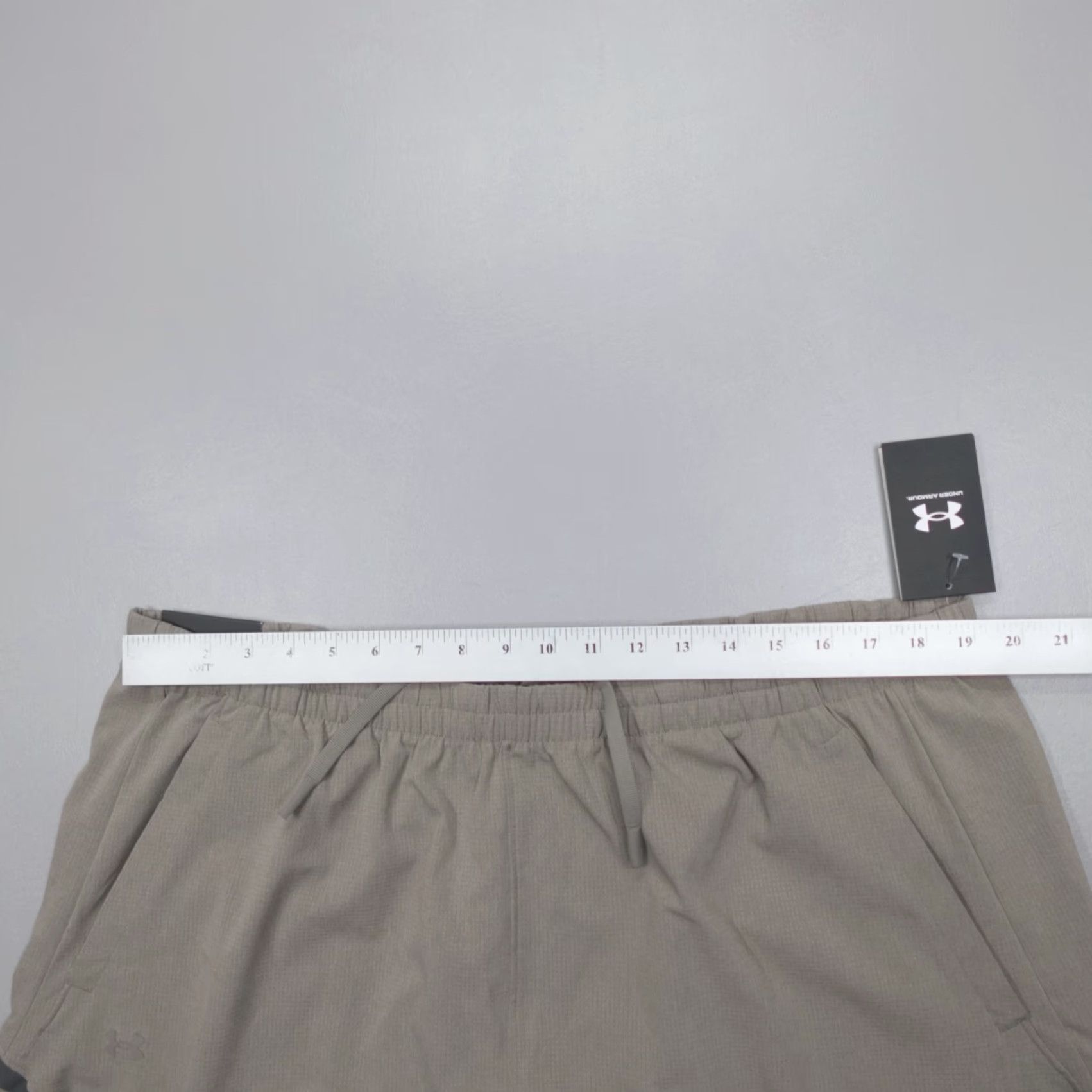 Under Armour Under Armour Unstoppable AirVent Parachute Pants Oversized Women's XL Taupe Dusk Size 40" / US 18 - 5 Thumbnail