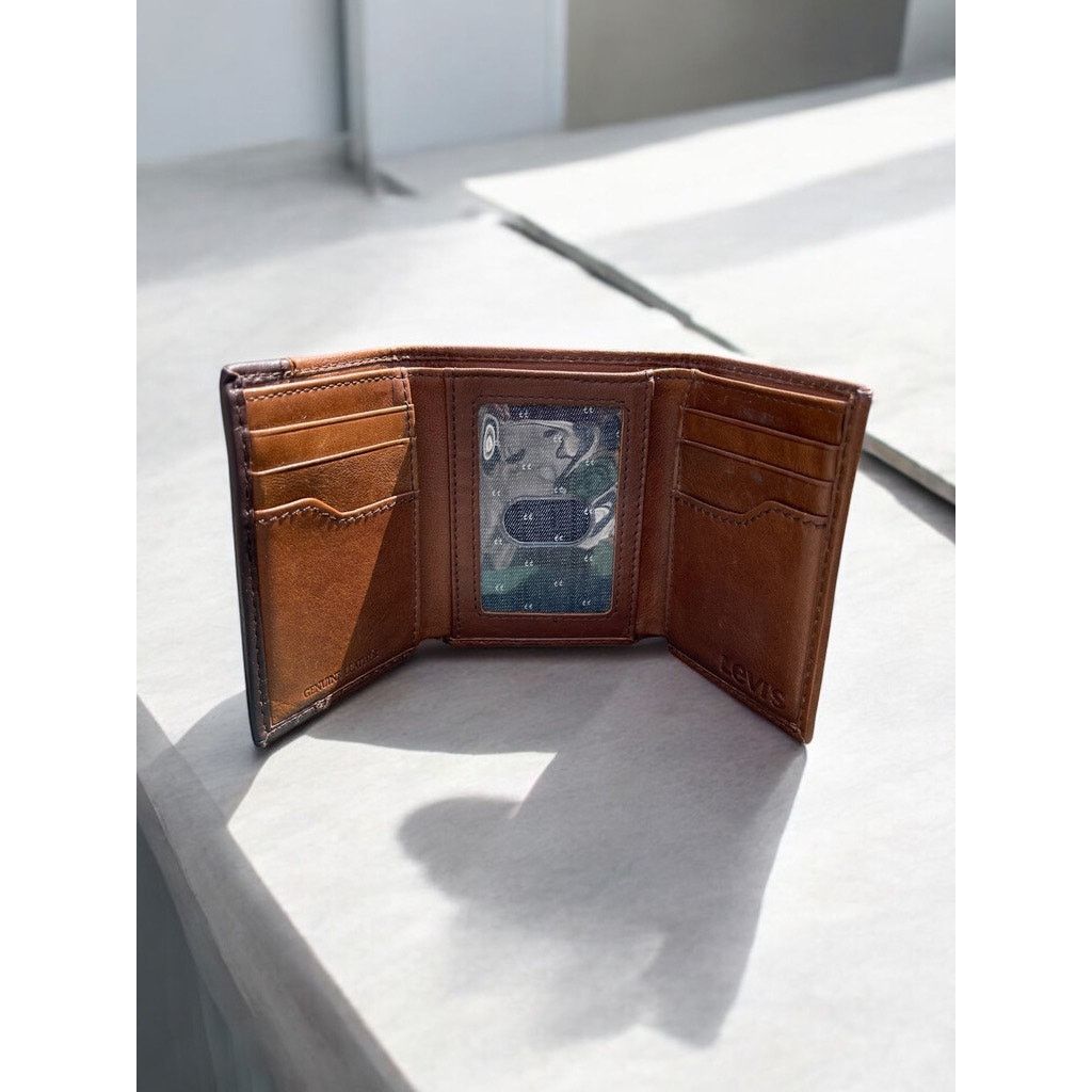 Levi's Men's Brown Levi's Leather 3 tier Wallet Double bill section Size ONE SIZE - 4 Thumbnail