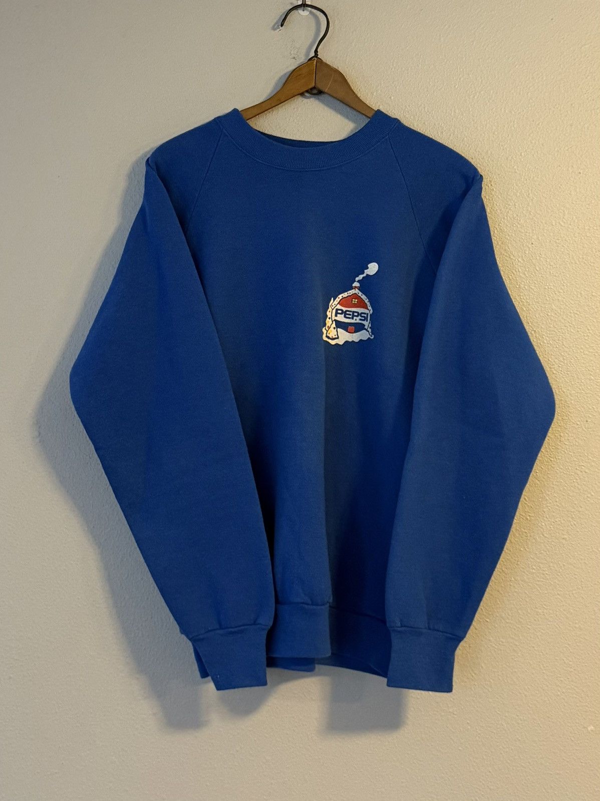 Pepsi vtg 90s pepsi snowy winter graphic crewneck Size US L / EU 52-54 / 3 - 2 Thumbnail