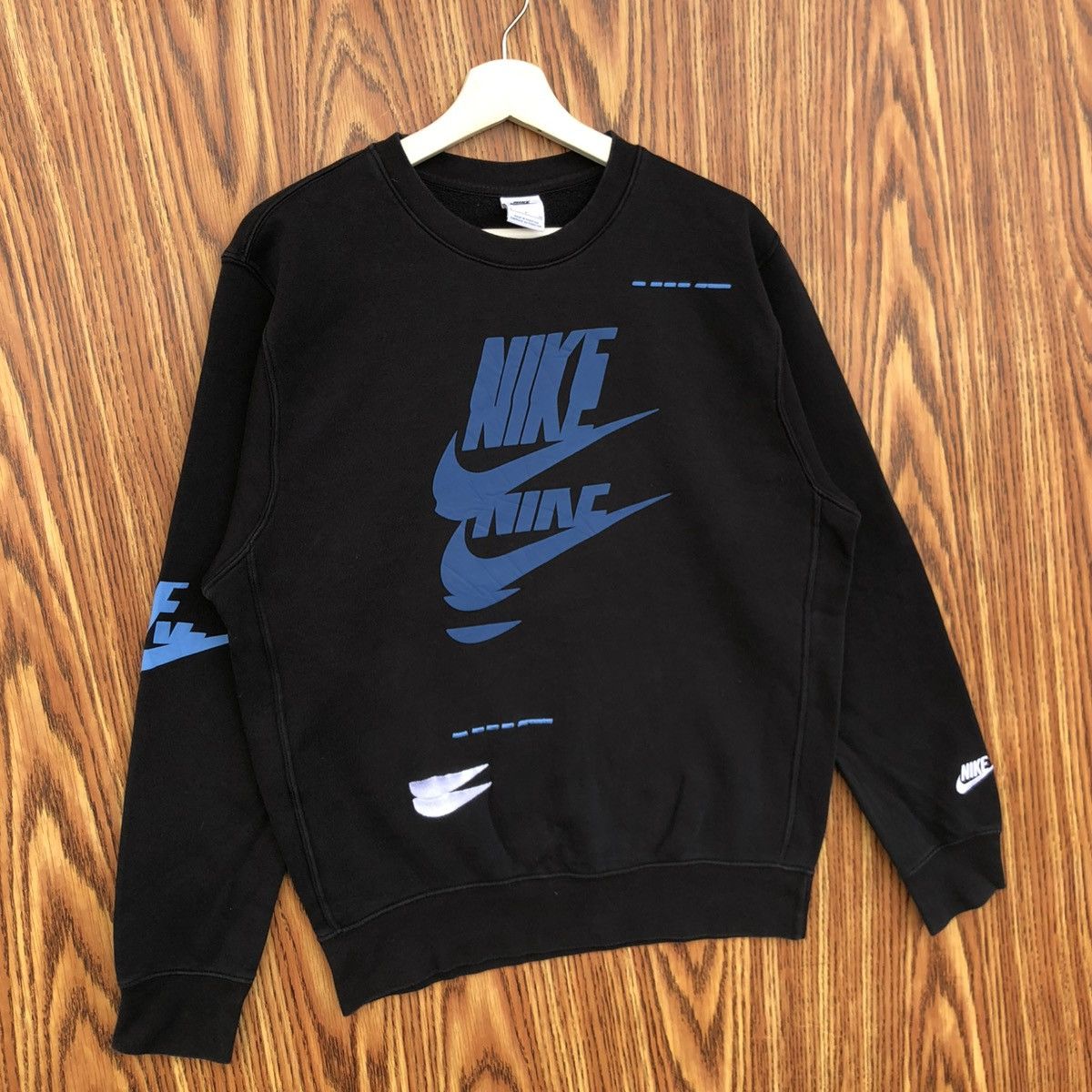 Nike Vintage Nike Sportswear Essentials Sweatshirt Size US S / EU 44-46 / 1 - 2 Thumbnail