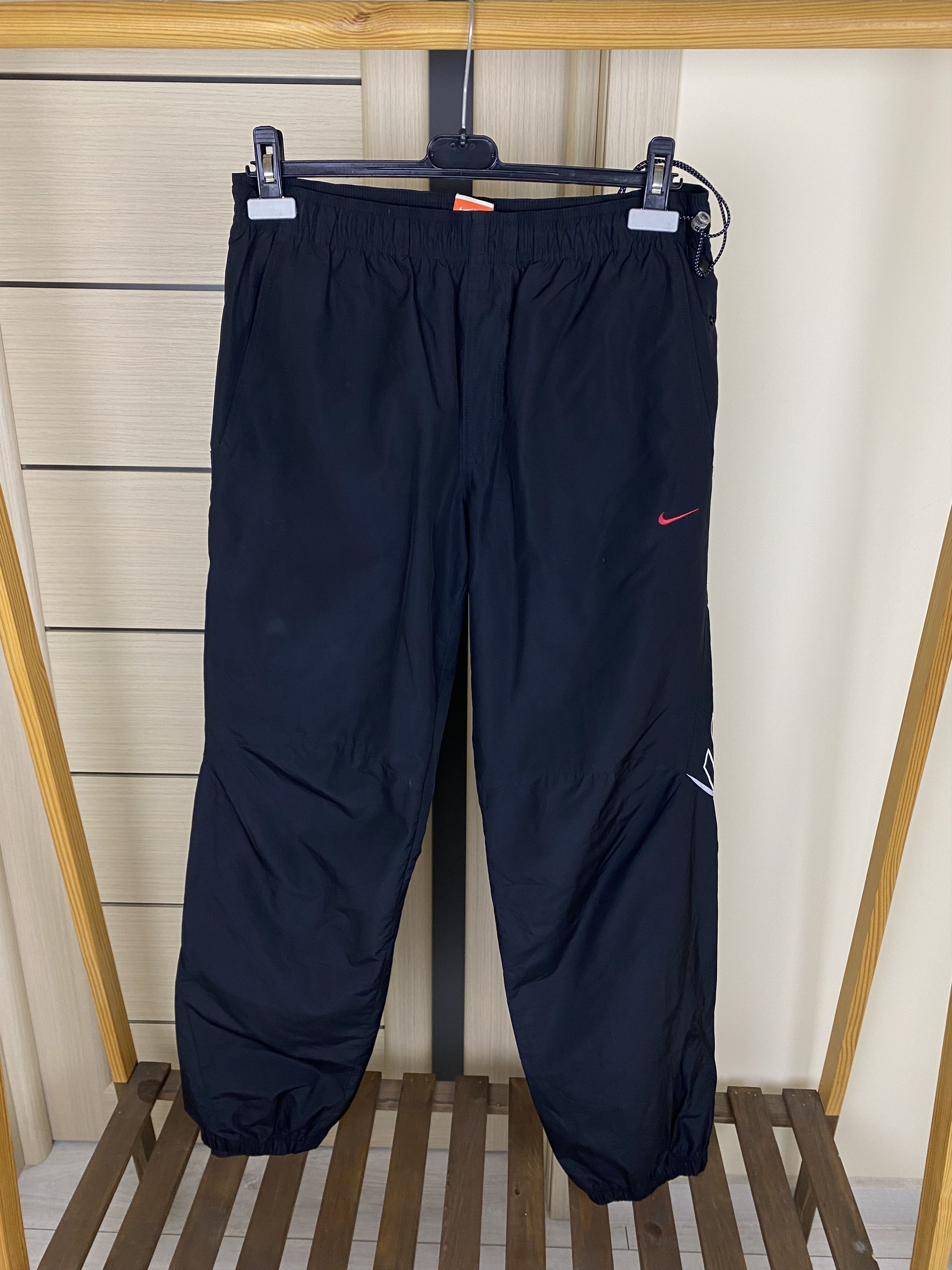 Nike Vintage Nike air nylon track baggy pants black size M Size US 32 / EU 48 - 3 Thumbnail