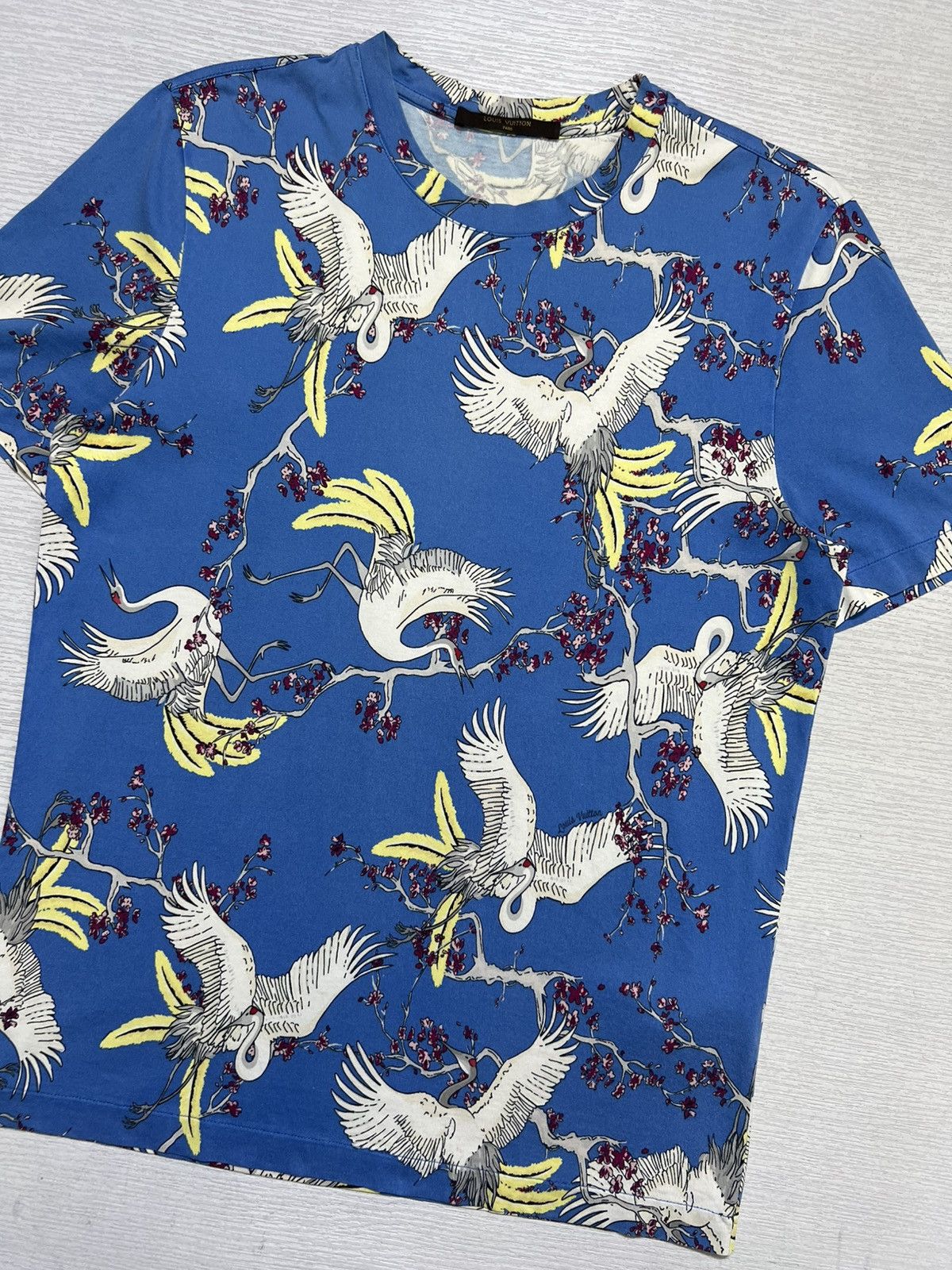 Louis Vuitton Louis Vuitton - Kim Jones - S/S 16’ Blue Crane T-Shirt Size US M / EU 48-50 / 2 - 5 Thumbnail