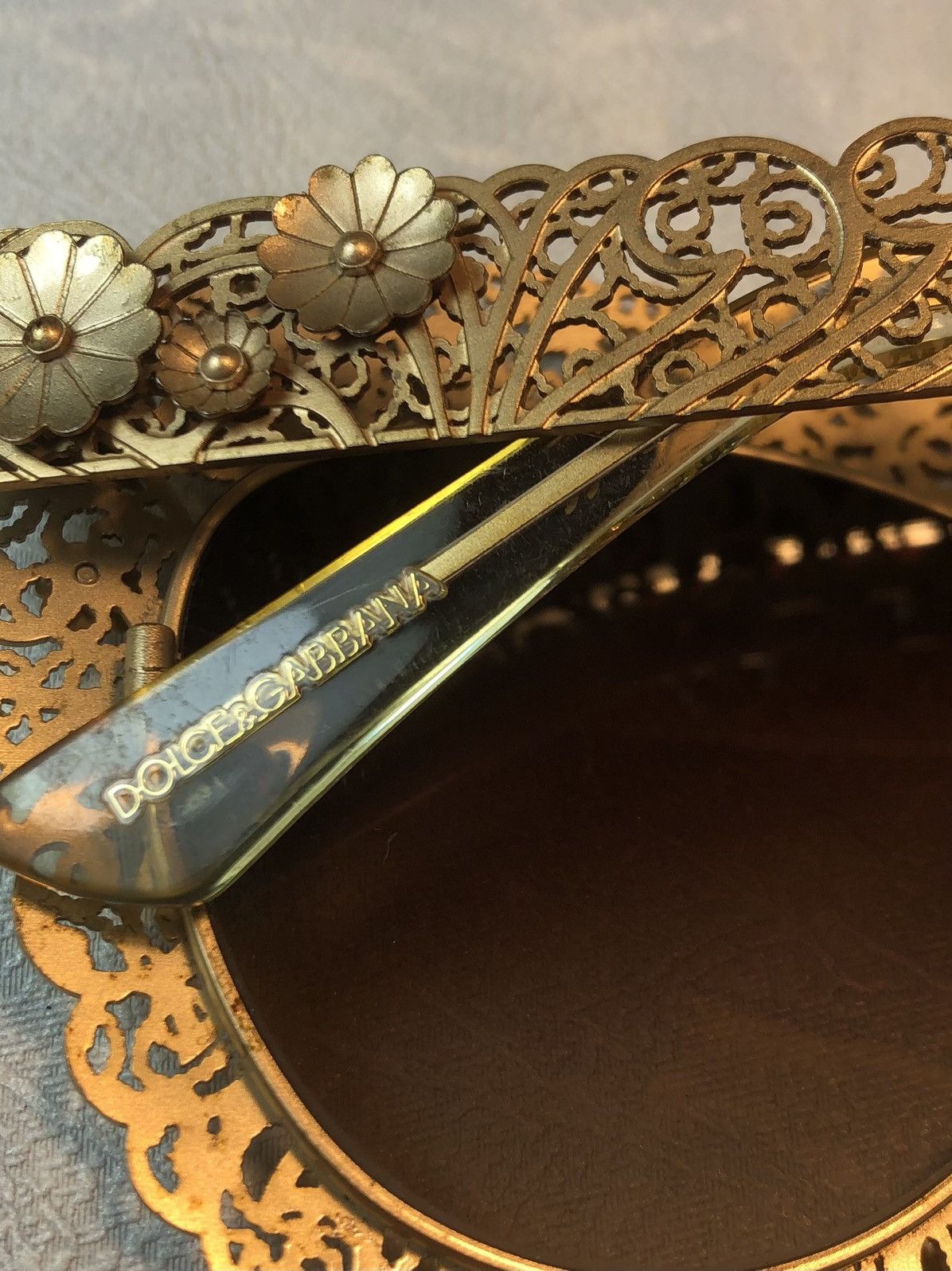 Dolce & Gabbana Dolce & gabbana golden filigree frame sunglasses Size ONE SIZE - 6 Thumbnail