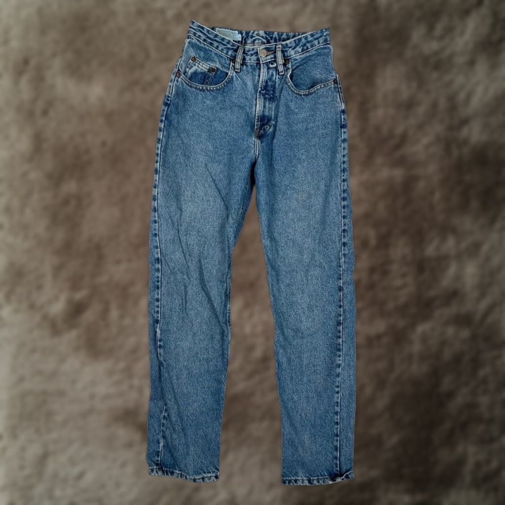 Banana Republic VINTAGE Banana Republic Jeans Womens 6 Blue Med Wash High Waist Mom USA Jeans Womens 6 Blue Med Wash High Rise Regular Fit Five-Pocket Design Denim Size 28" / US 6 / IT 42 - 1 Thumbnail
