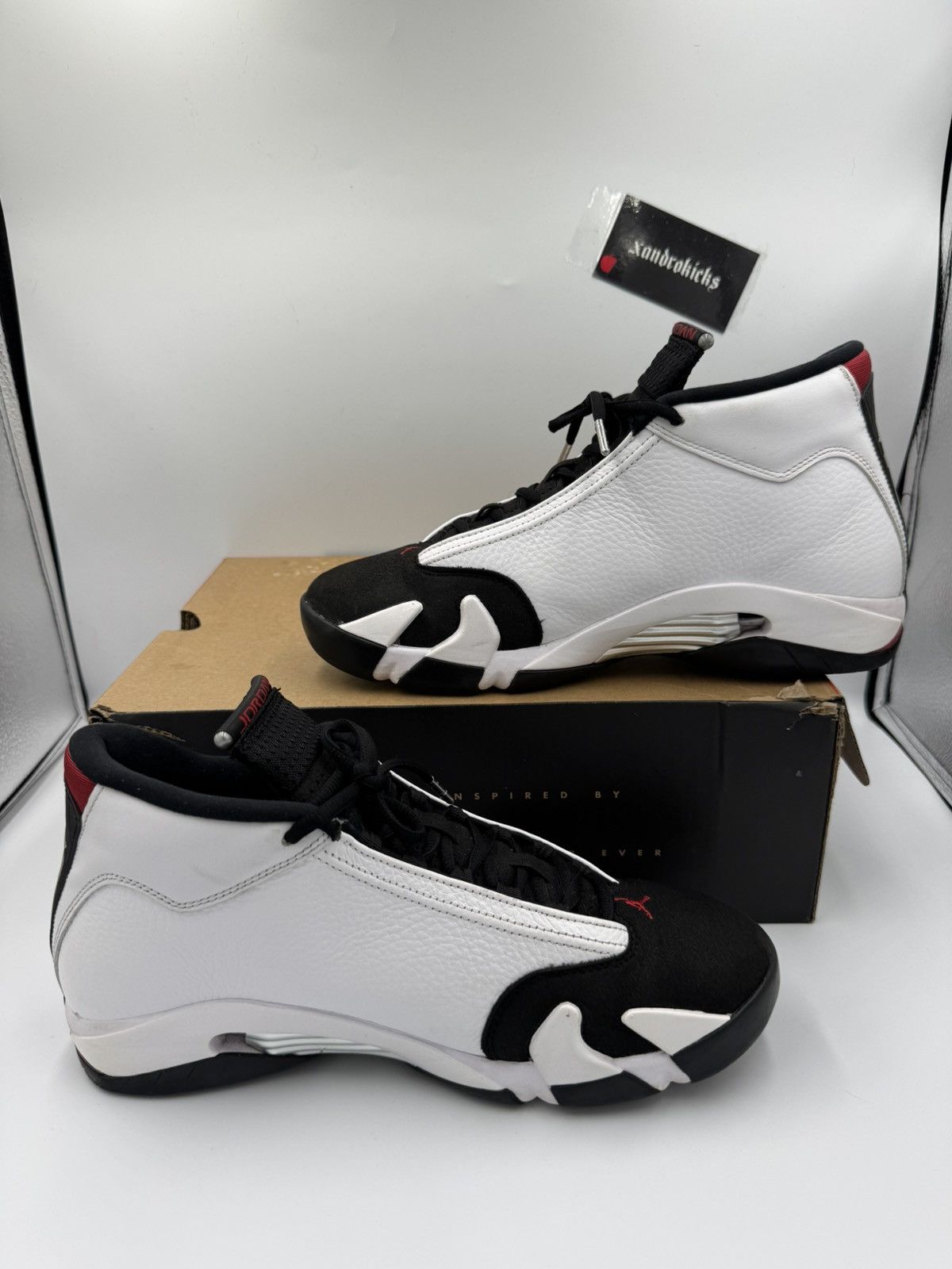 Jordan Brand Size 10 Jordan 14 Black Toe Size US 10 / EU 43 - 2 Thumbnail