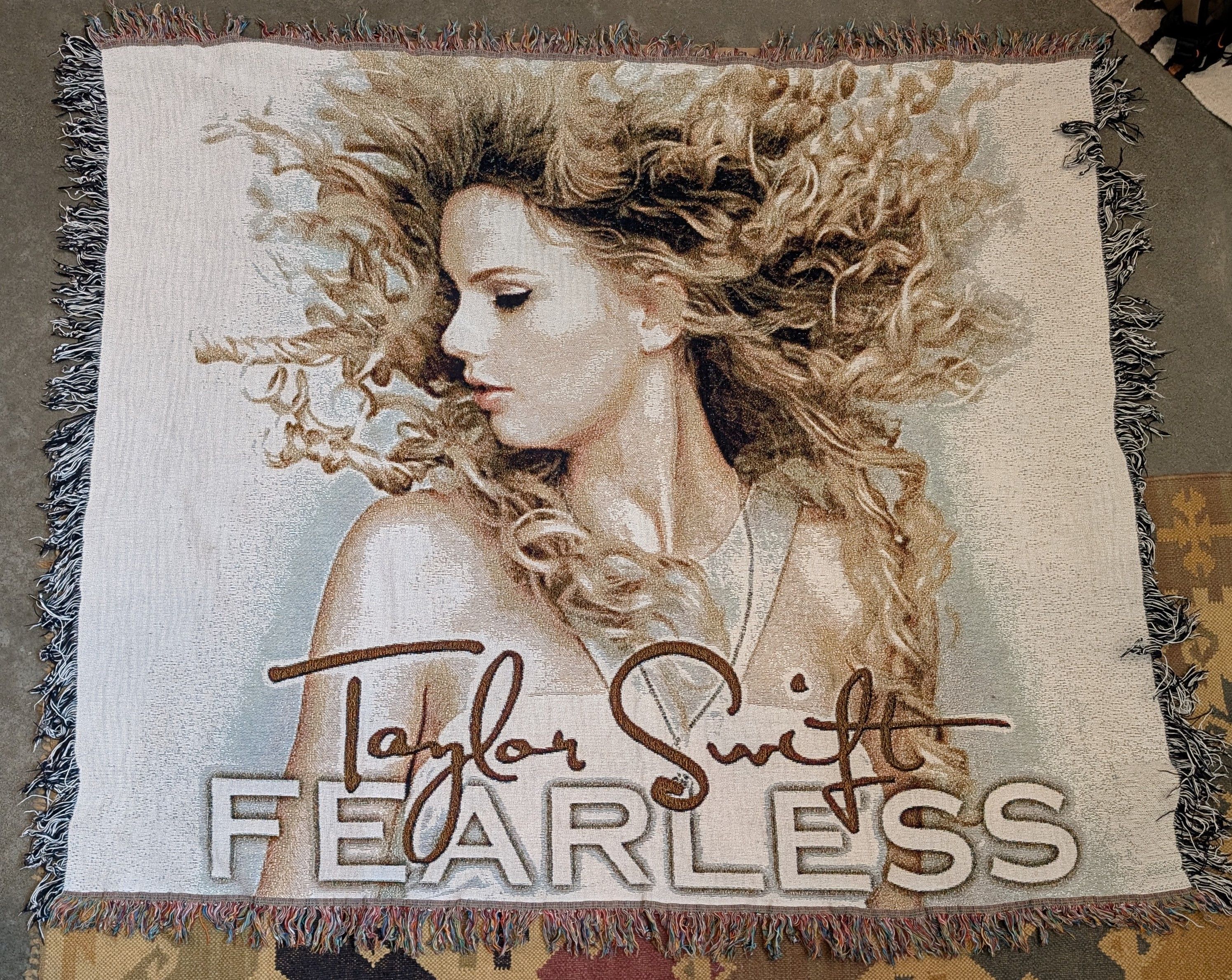 Other RARE Taylor Swift Fearless Tour Woven Tapestry Blanket Throw Size ONE SIZE - 1 Thumbnail
