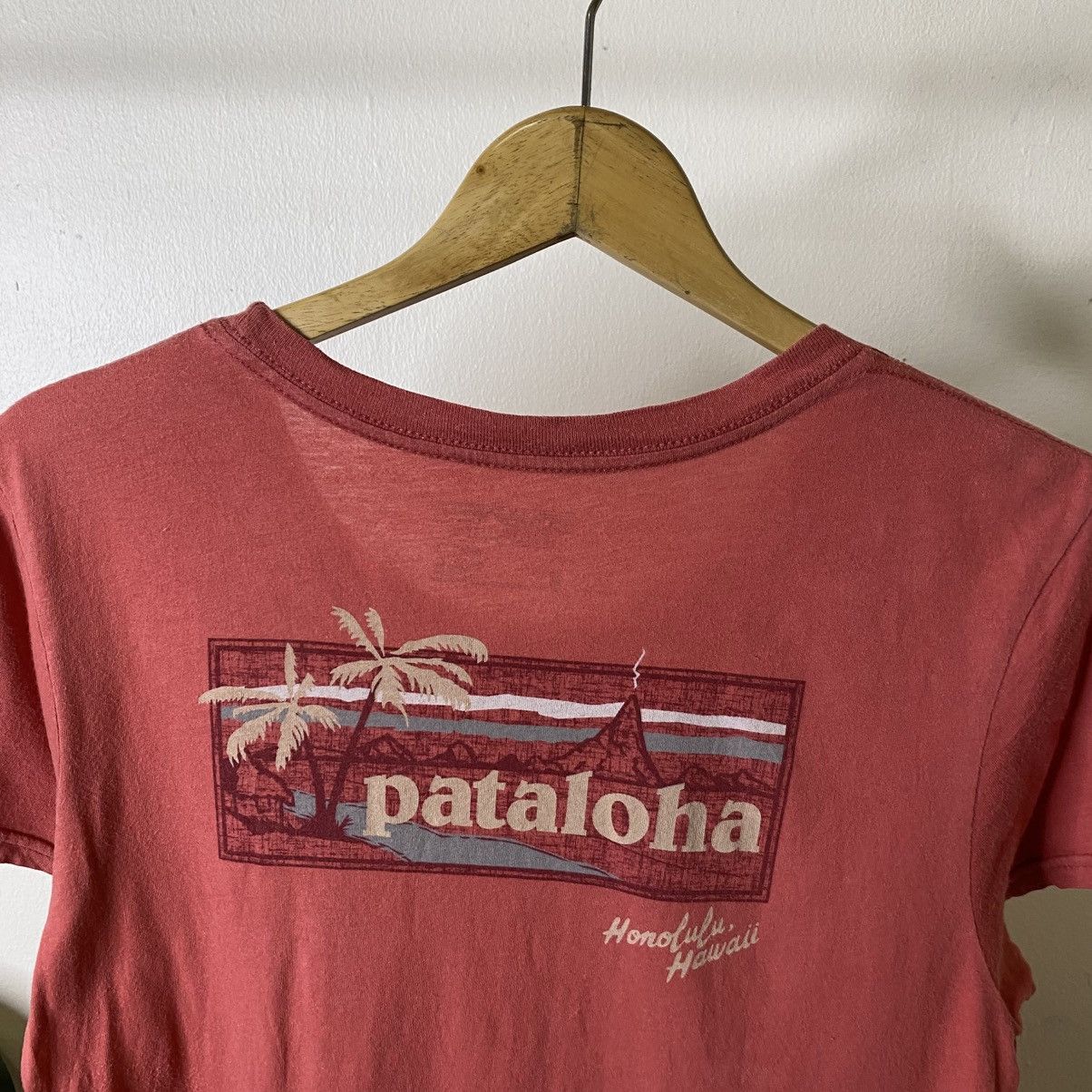 Patagonia Patagonia Pataloha Surf Women T Shirt Size S / US 4 / IT 40 - 2 Thumbnail