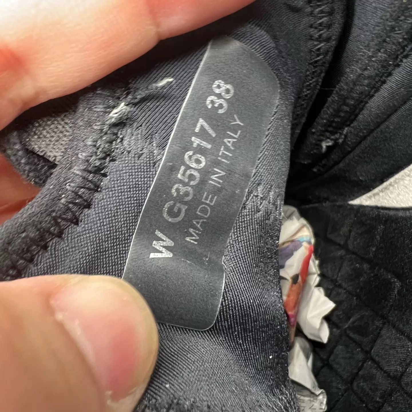 Chanel CHANEL Black Logo Sneakers Size US 7.5 / IT 37.5 - 8 Thumbnail