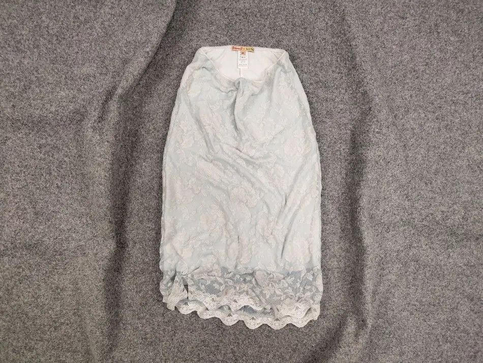 Petit Pois by Viviana G Designer lace skirt light blue