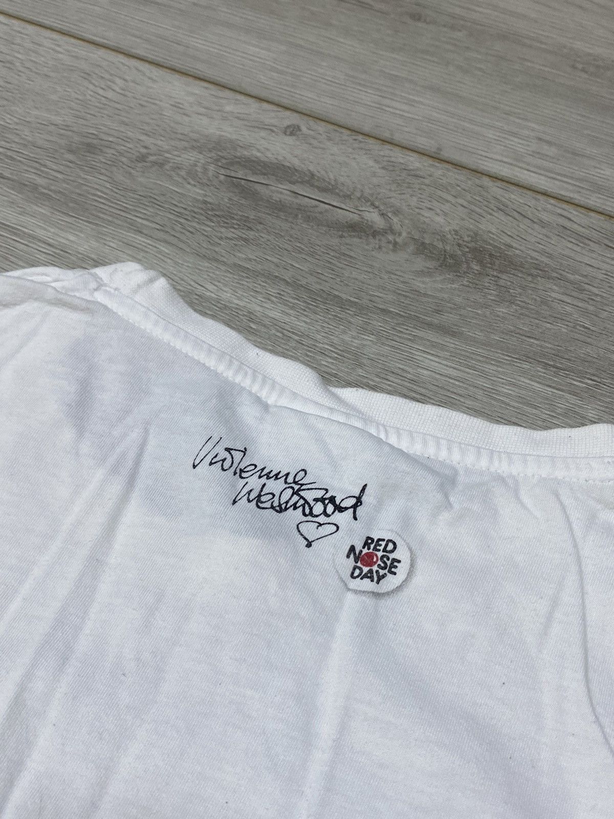 Vivienne Westwood Vivienne Westwood x Comic Relief vintage big print t-shirt Size US S / EU 44-46 / 1 - 7 Thumbnail