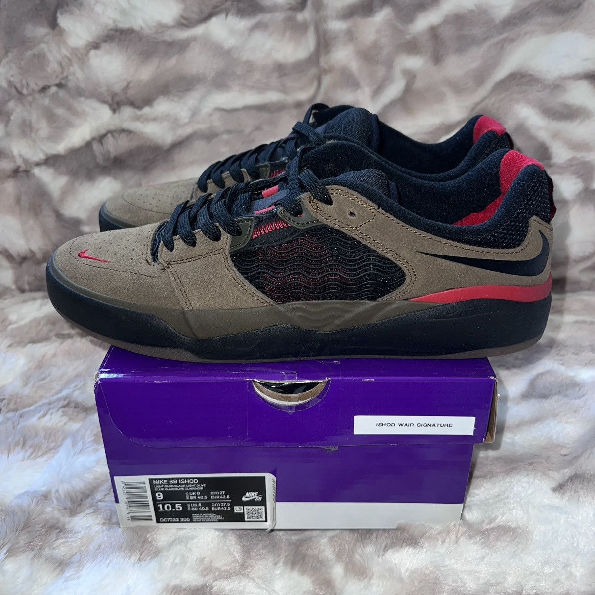 Nike NIKE SB ISHOD WAIR LIGHT OLIVE Size US 9 / EU 42 - 4 Thumbnail