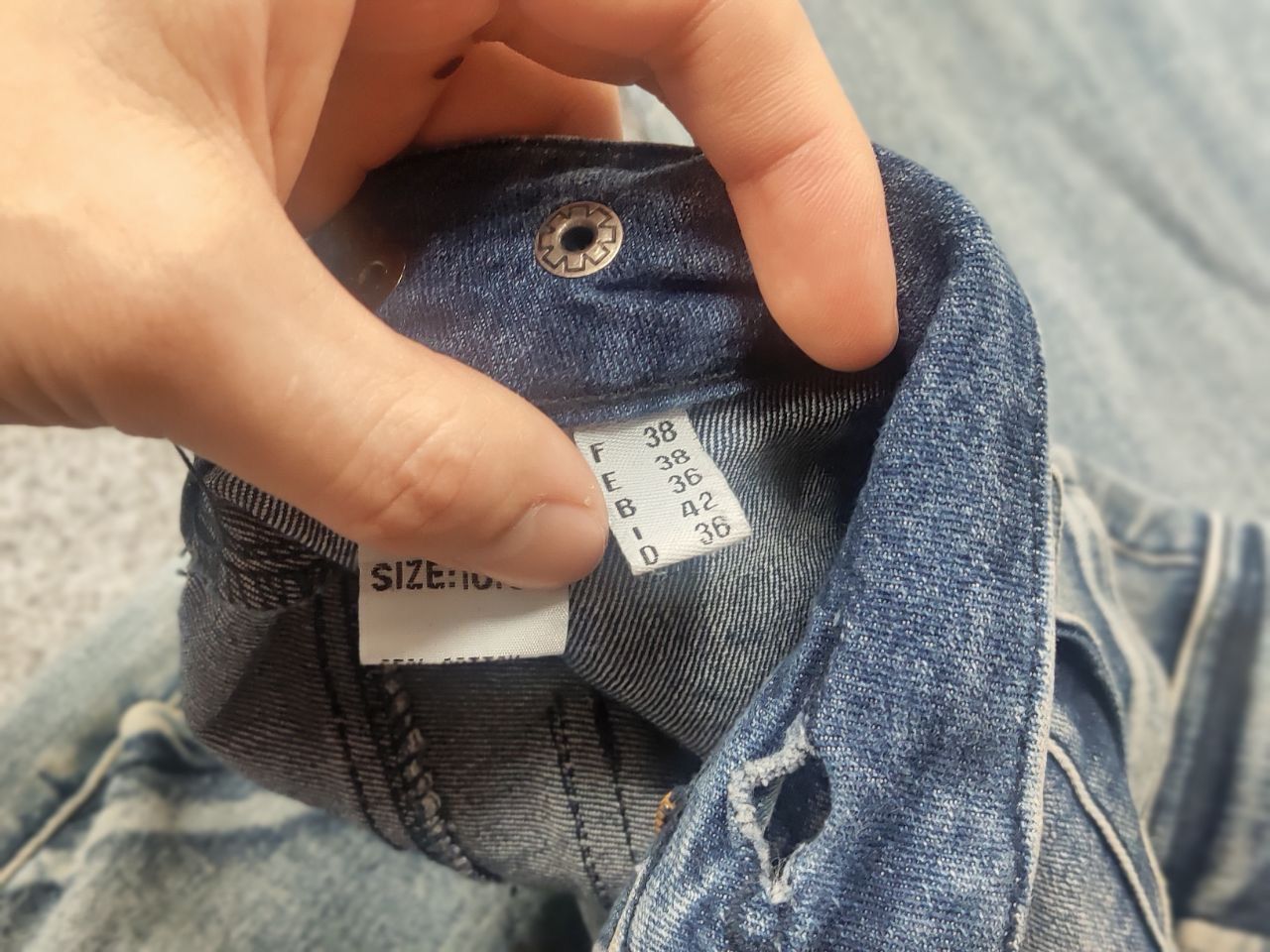 Le Grande Bleu (L.G.B.) GR Vintage Faded Y2K lGB Y2K Opium Style Cargo Flared Jeans Size 30" / US 8 / IT 44 - 17 Thumbnail