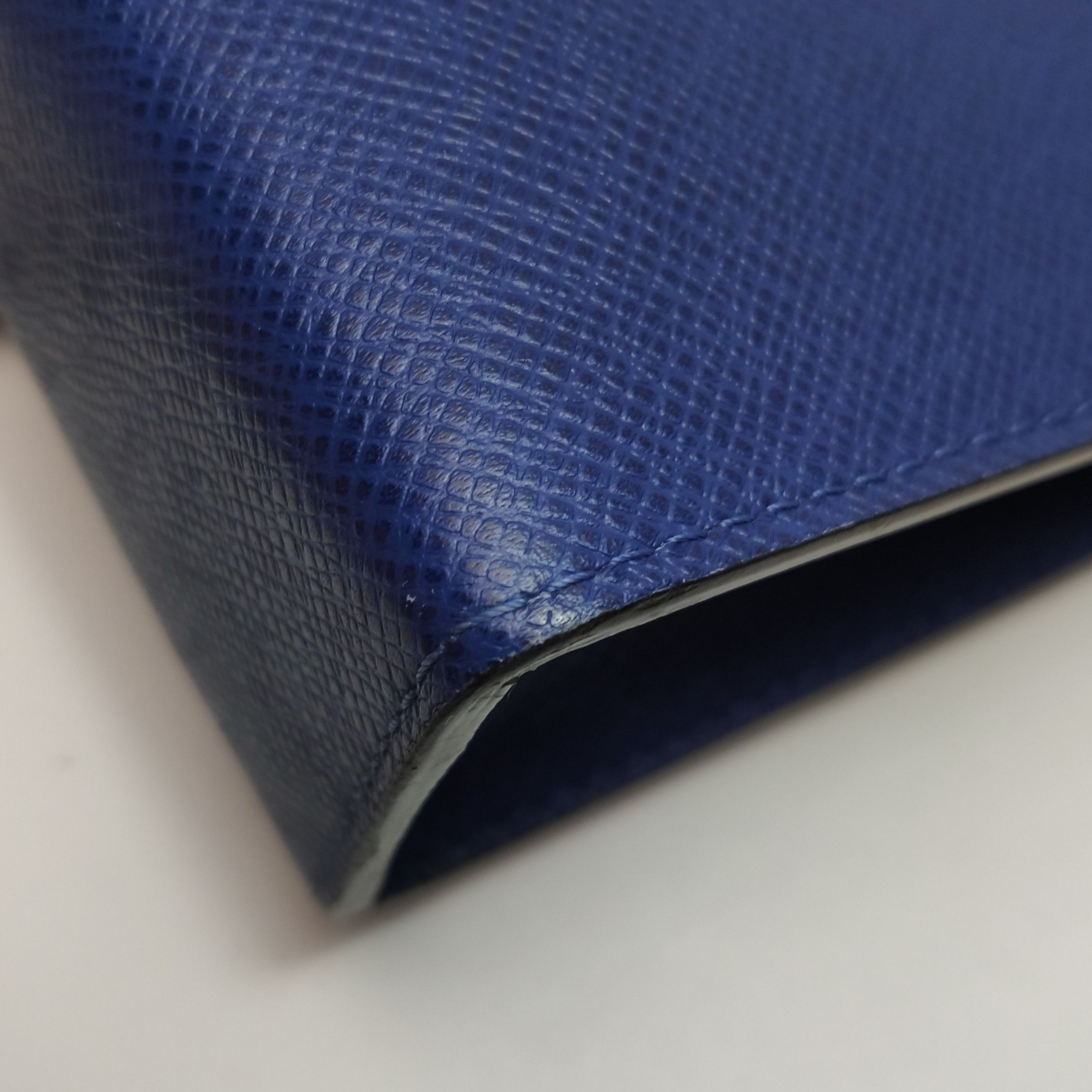 Louis Vuitton Louis Vuitton (LV) Pochette Voyage Medium Leather Colorbloc Size ONE SIZE - 8 Thumbnail