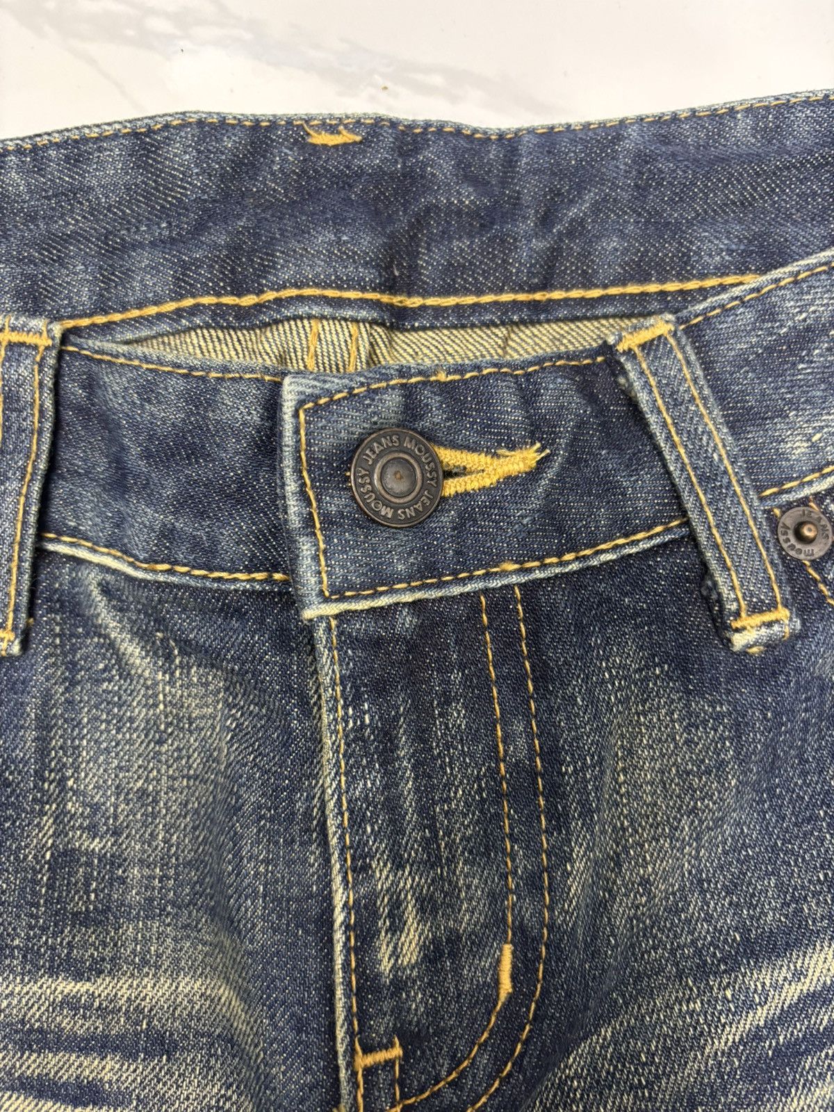 Le Grande Bleu (L.G.B.) MOUSSY JAPAN FLARED JEANS MUD WASH LOW RISE BOOTCUT JEANS Size US 28 / EU 44 - 11 Thumbnail