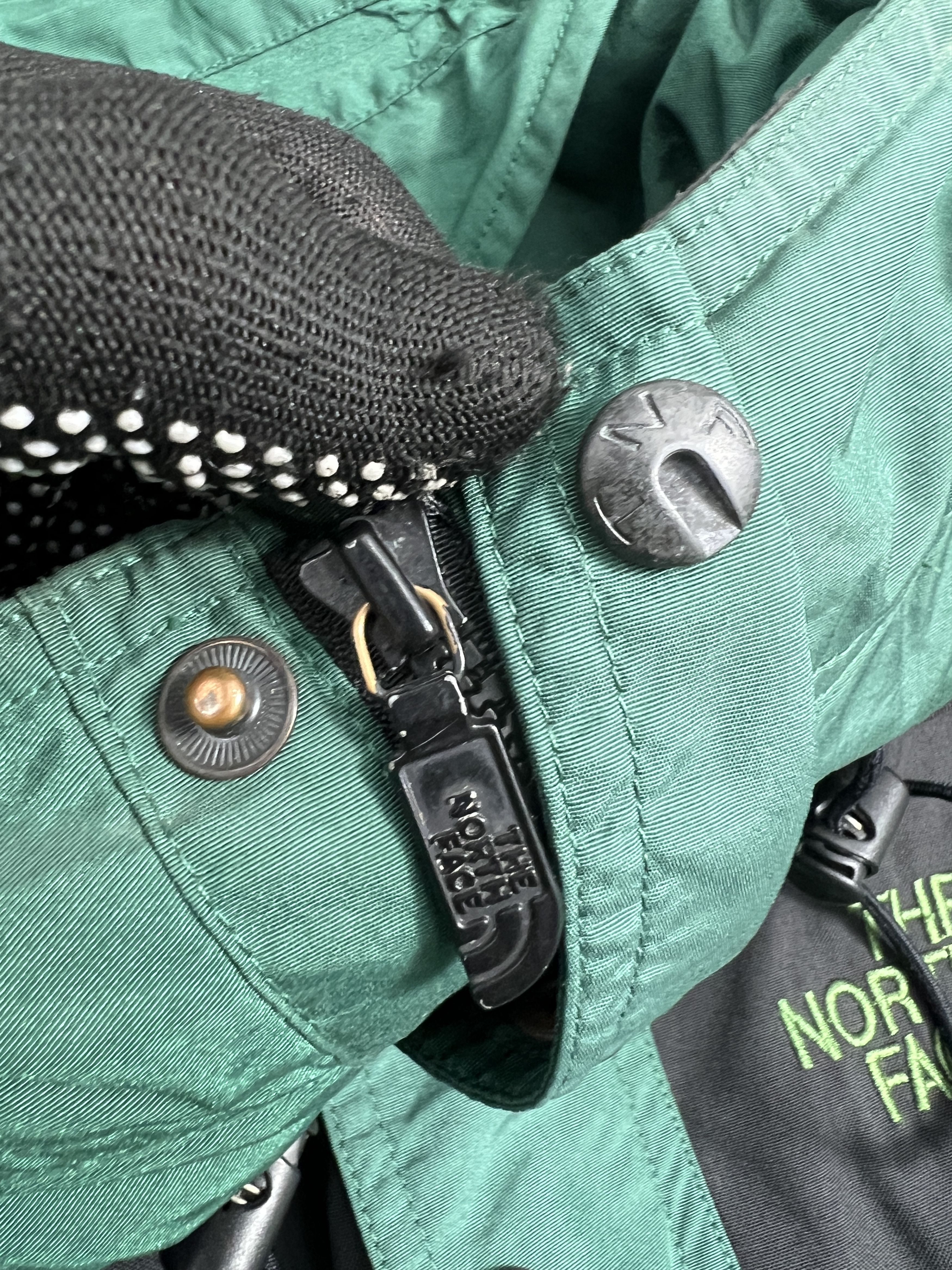 The North Face Vintage The North Face Anorak Jacket JK474 Size US L / EU 52-54 / 3 - 6 Thumbnail