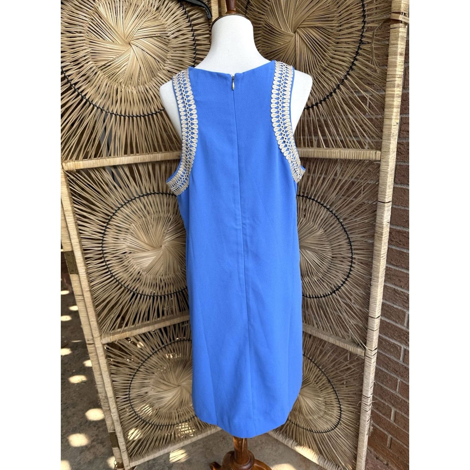 Lilly Pulitzer Lilly Pulitzer Amayah Soft Shift Dress Blue Tang Womens Dress 10 Blue Sleeveless Short Polyester 198 Size L / US 10 / IT 46 - 4 Thumbnail